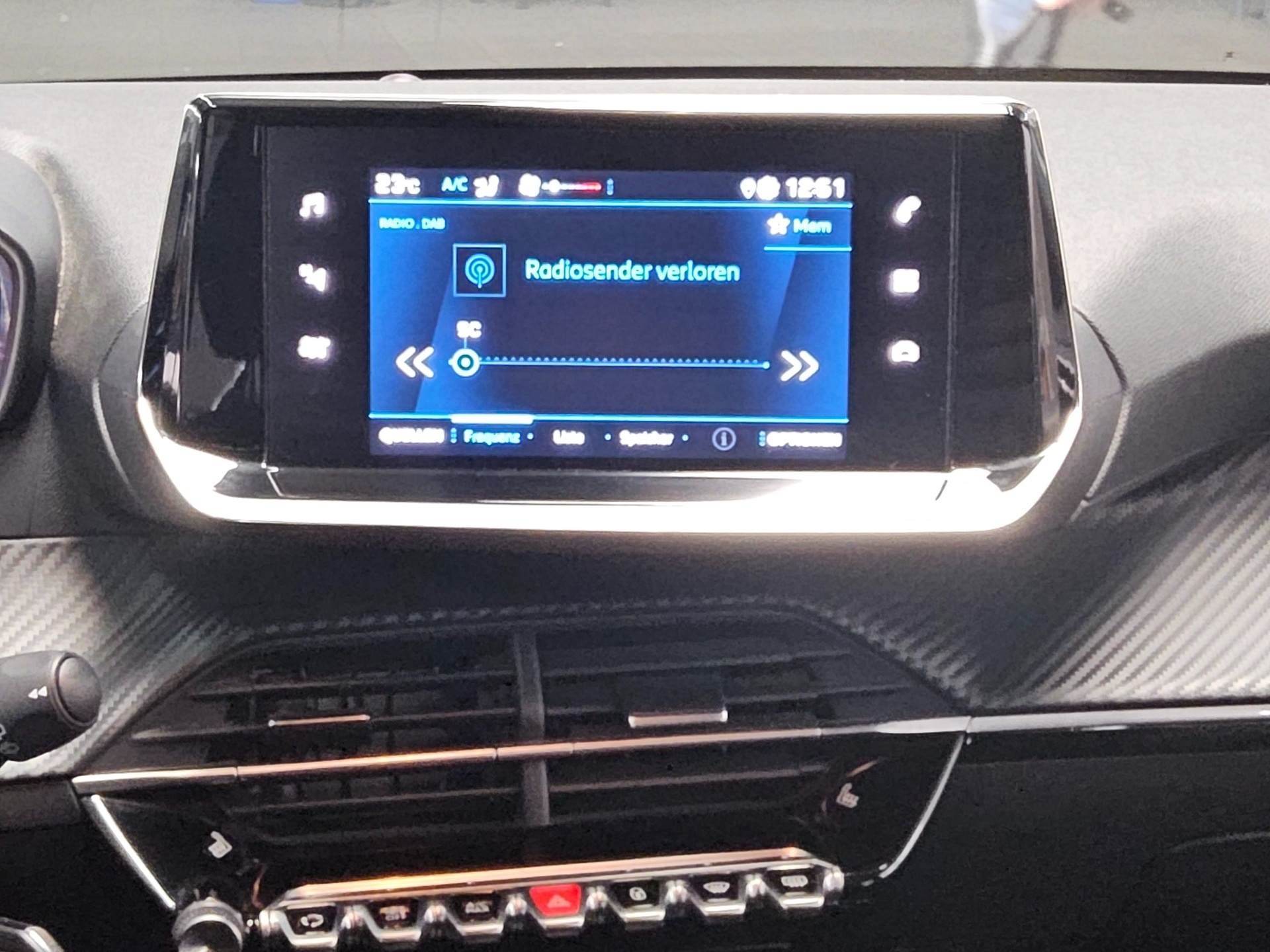 Peugeot 208 1.2 PureTech LED Bluetooth PDC SHZ 7