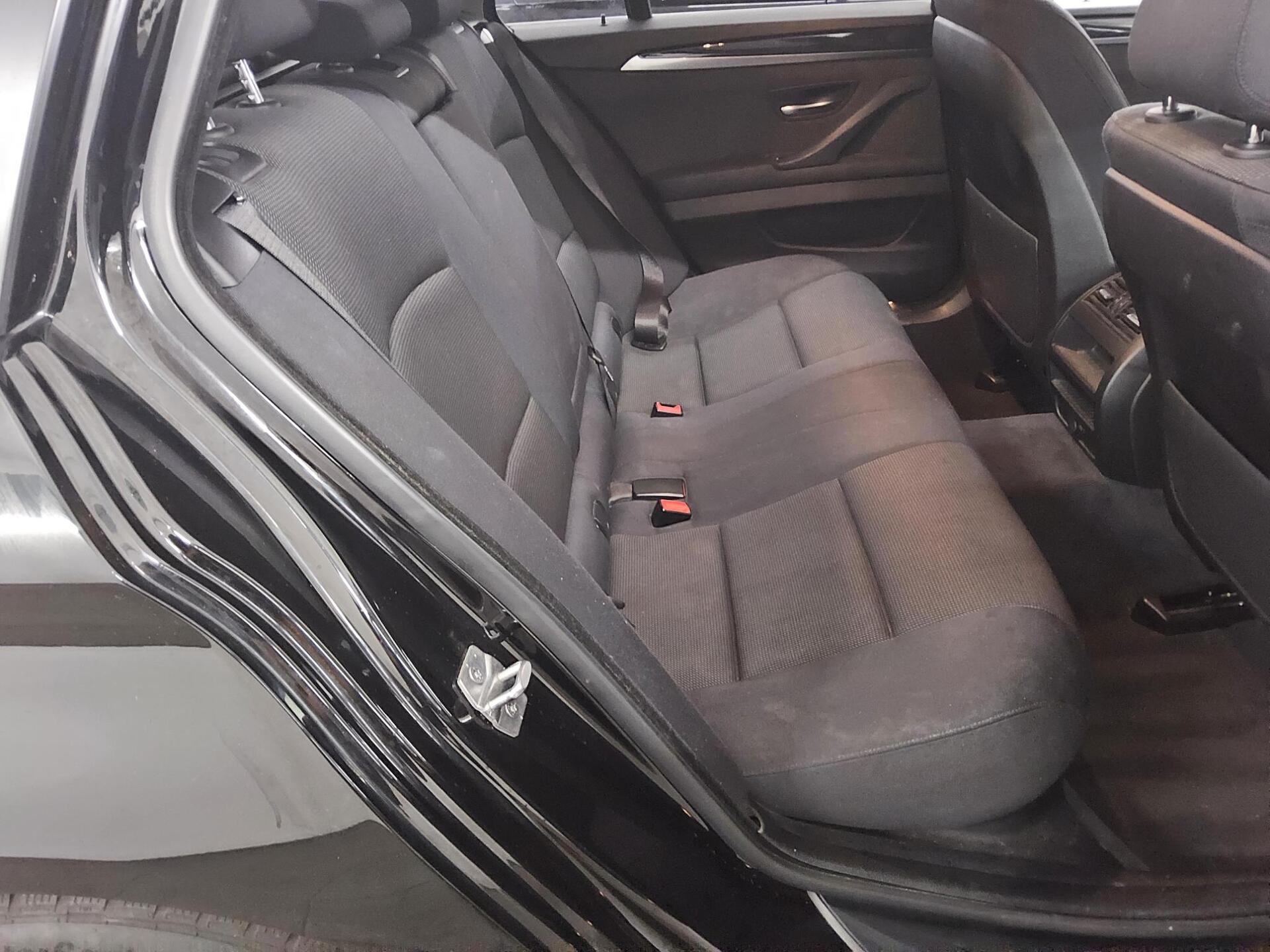 BMW 520dA Touring xDr Navi Bi-Xenon HuD HiFi 13