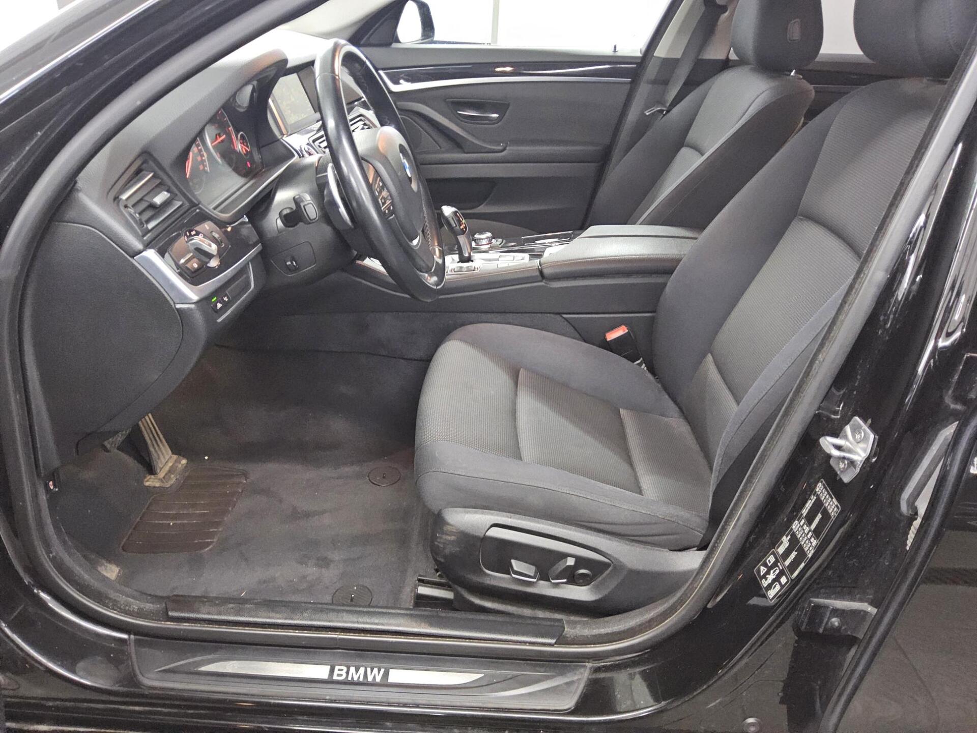 BMW 520dA Touring xDr Navi Bi-Xenon HuD HiFi 8