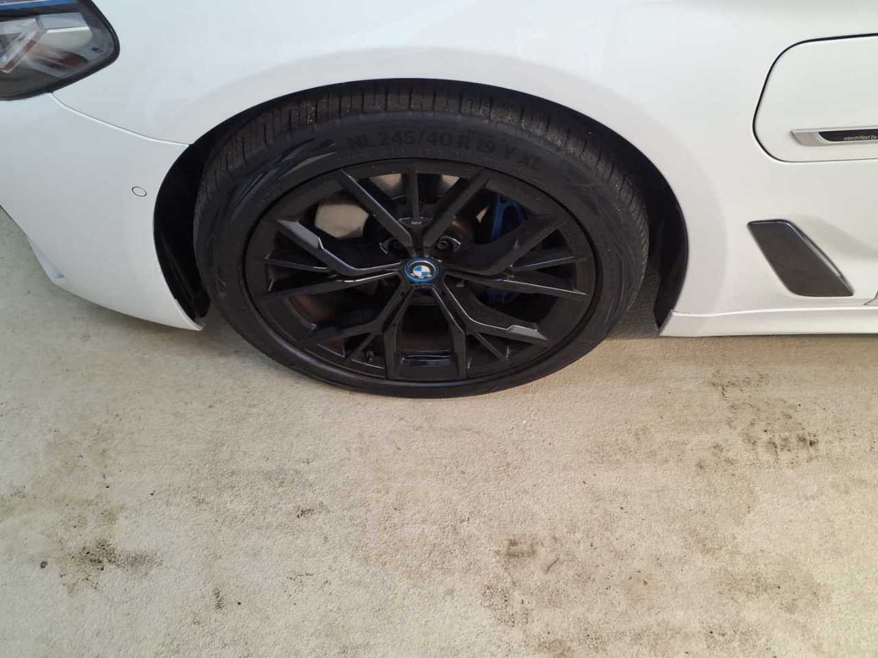 BMW 530e Touring M-Sport LEDER NAVI KLIMAAUT LED SHZ 12