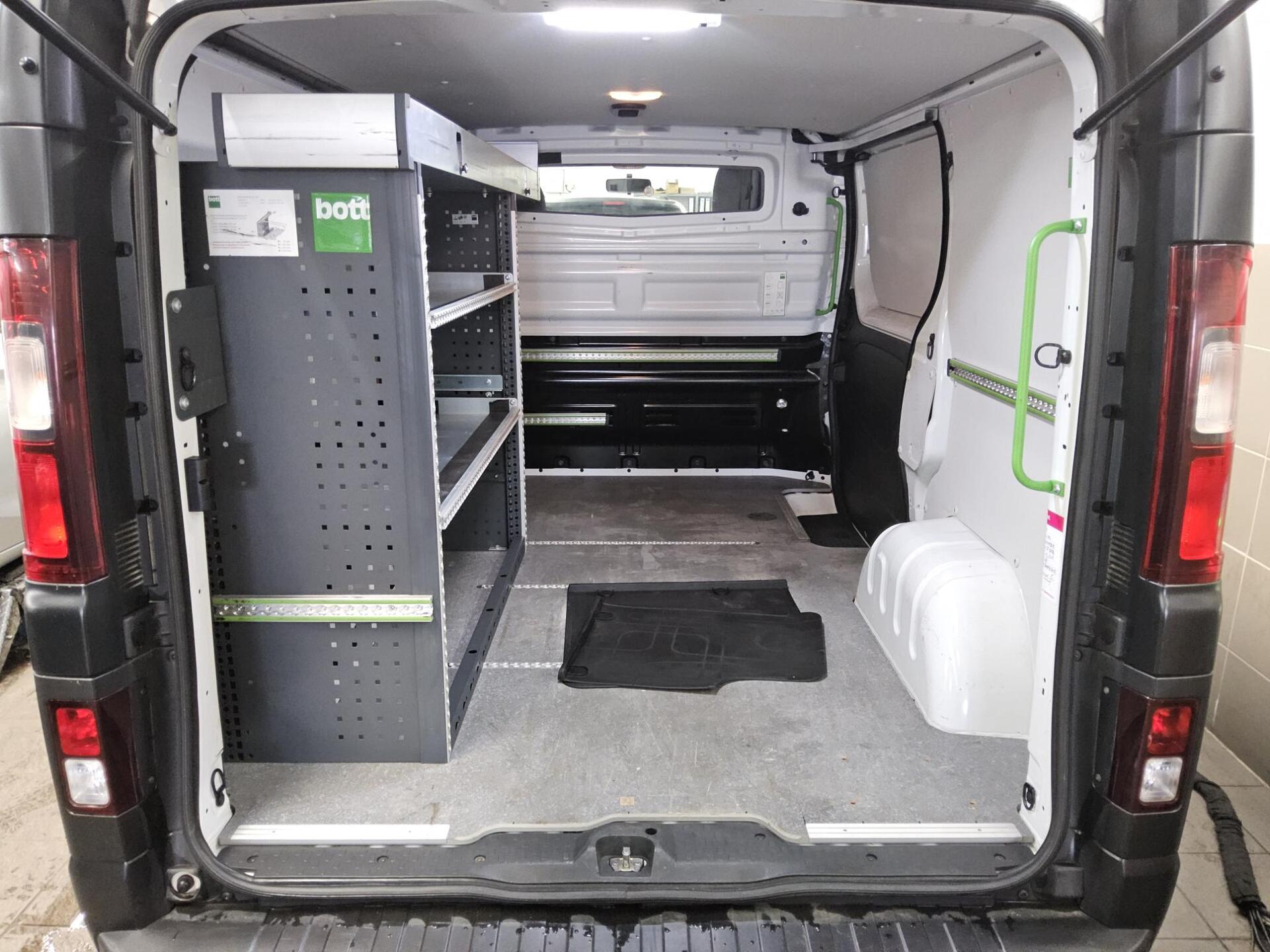 Renault Trafic L1H1 1.6 dCi Kasten Navi Regal StandHzg 11