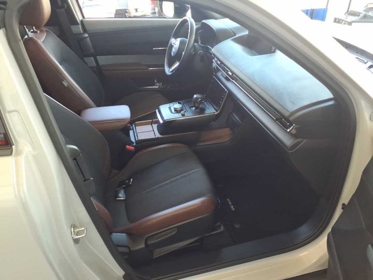 Mazda MX-30 e-Skyactiv Advanage NAVI LED RADIO SHZ VC 6