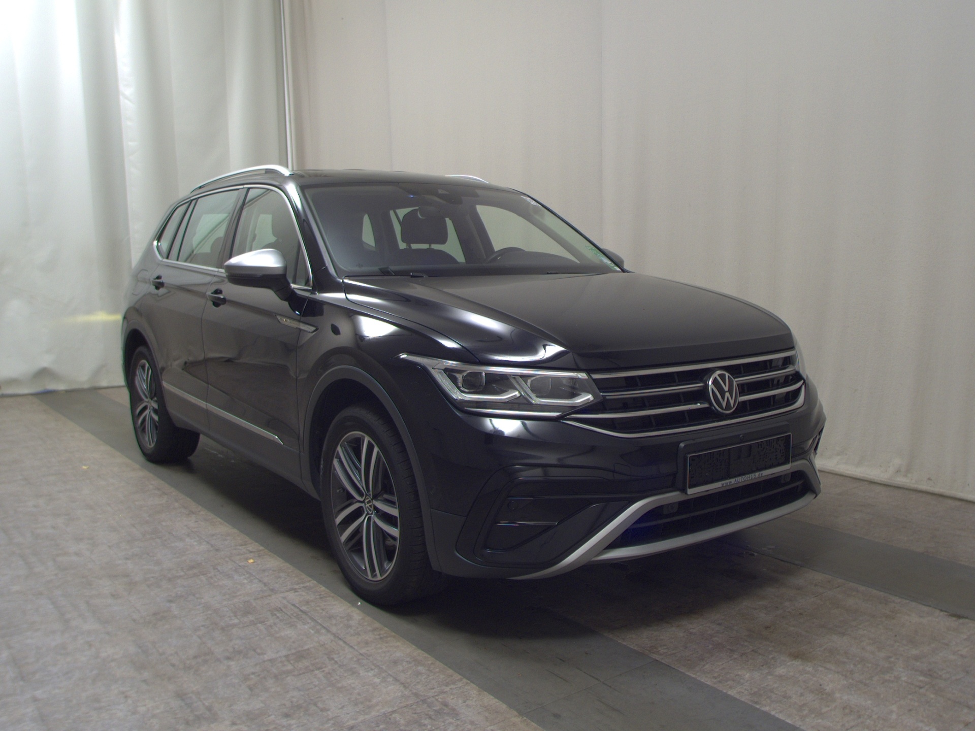 Volkswagen Tiguan Allspace 2.0 TSI Leder Navi DC Matrix 3