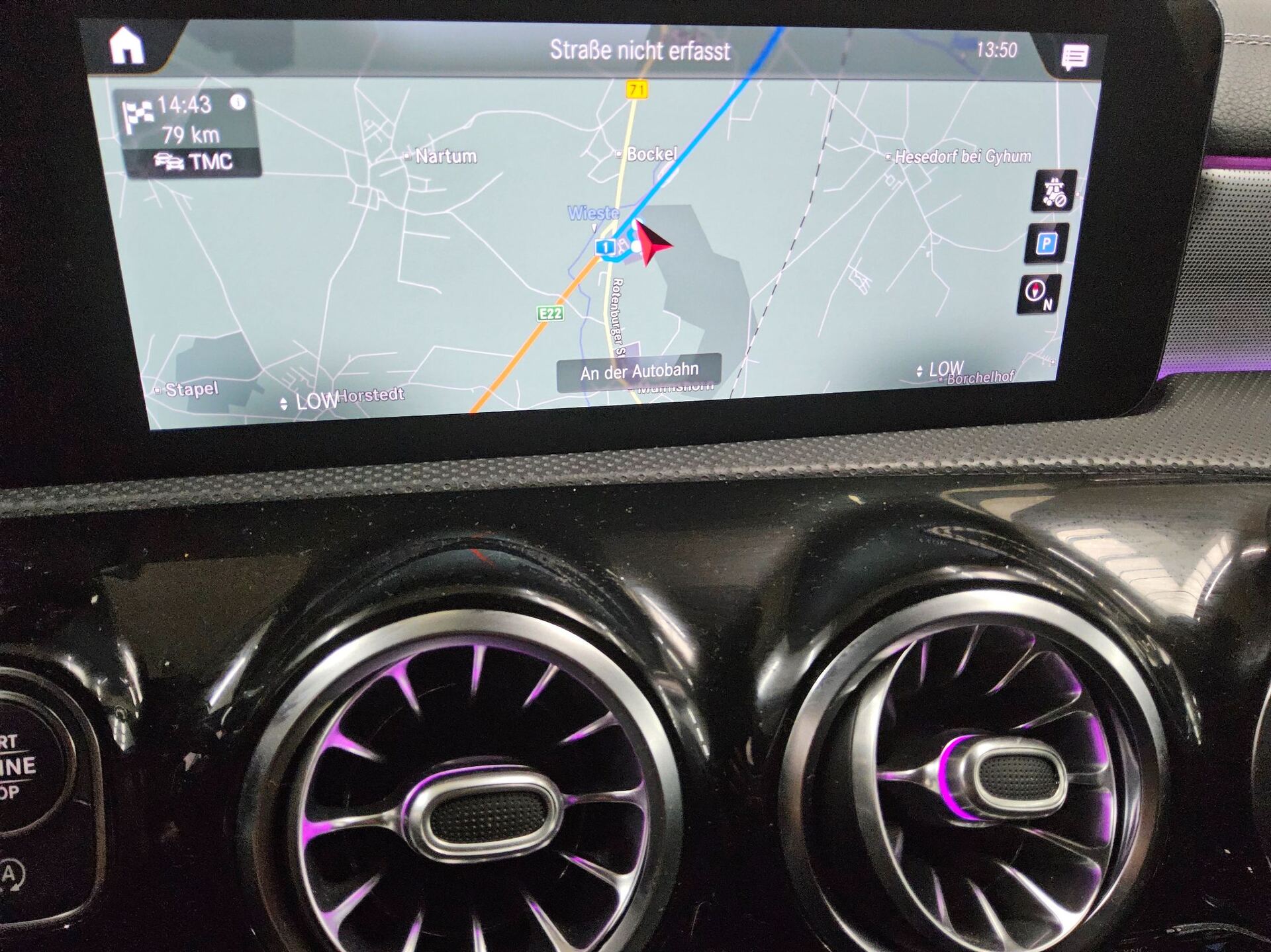 Mercedes-Benz CLA 200 Navi LED MBUX RFK Night PDC 7