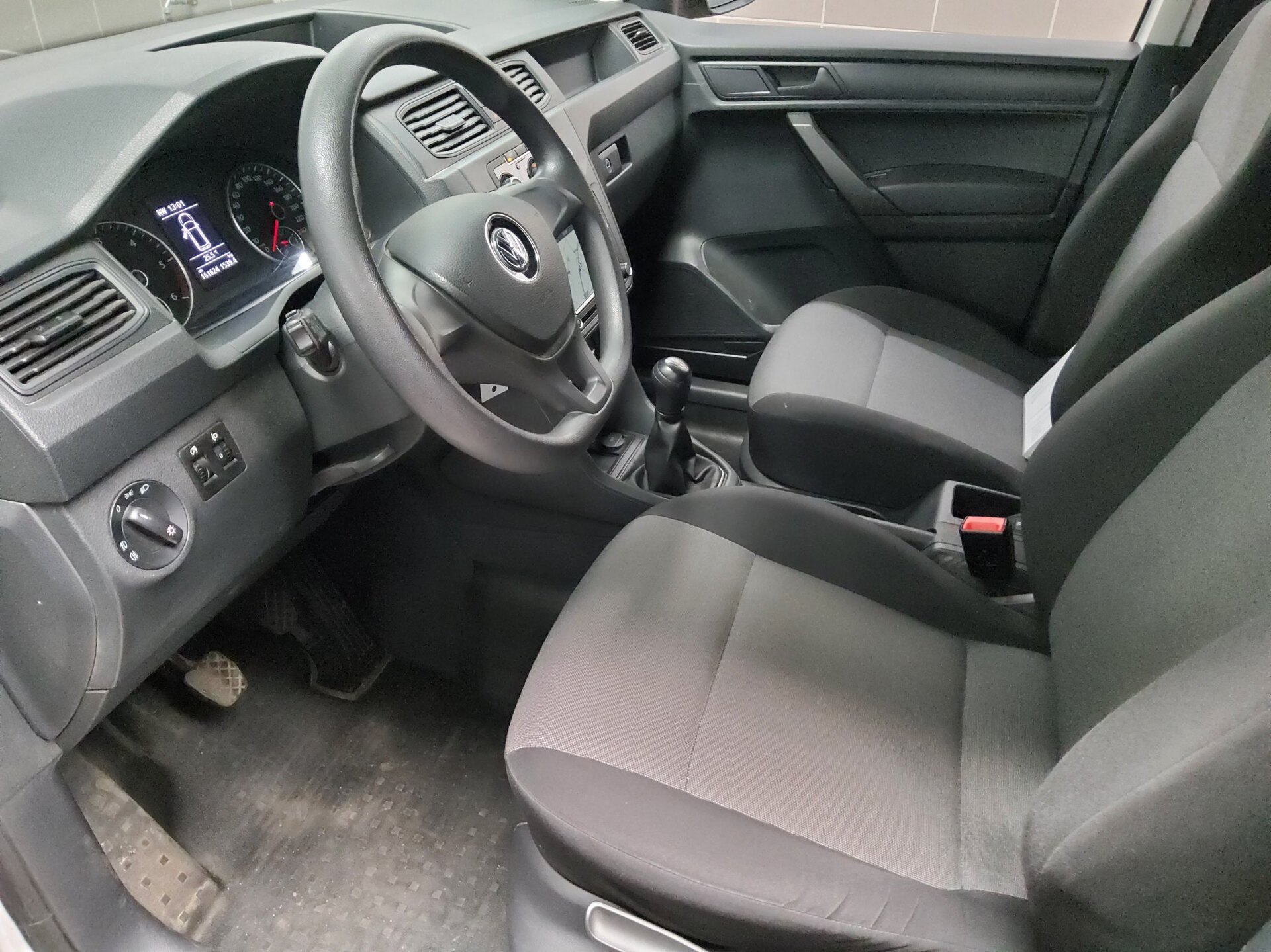 Volkswagen Caddy 2.0 TDI Navi PDC StHzg Shz Regalsystem 8
