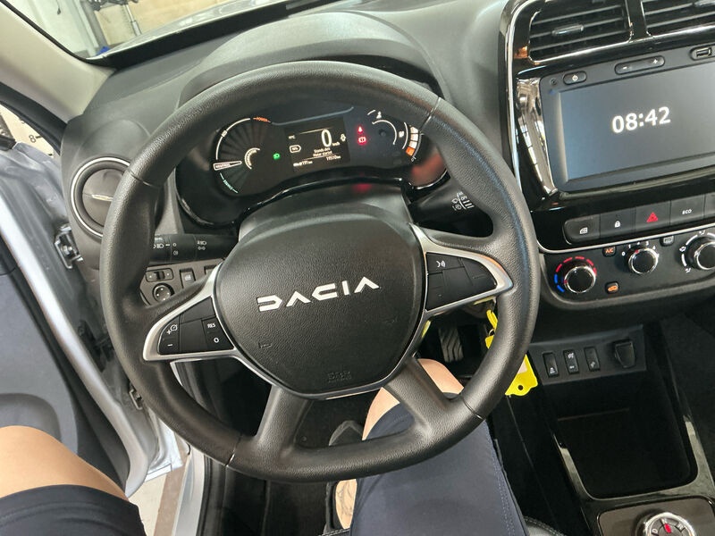Dacia Spring NAVI PDC KAMERA 6