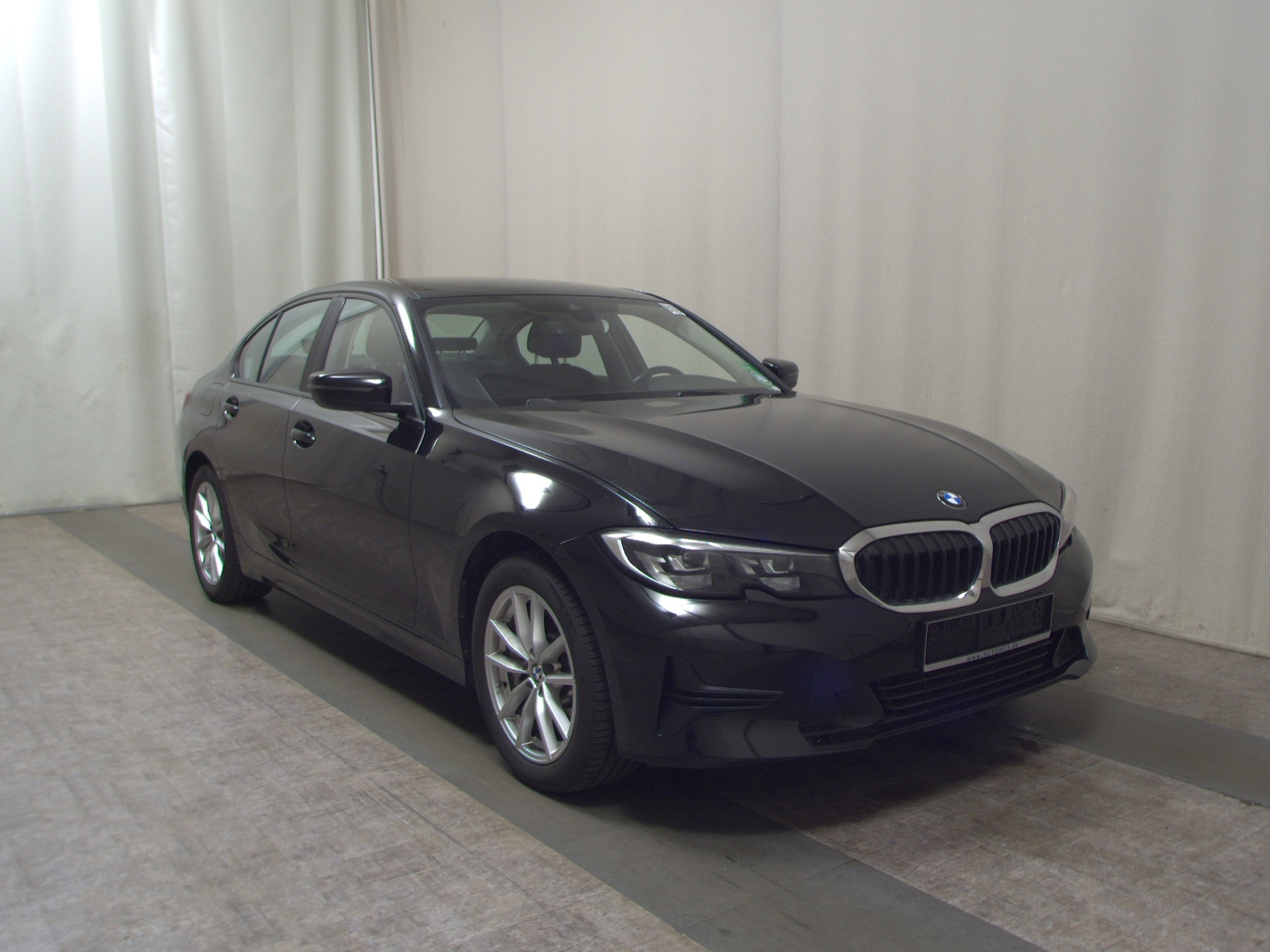 BMW 330iA Advantage Navi LED LC+ HiFi SHZ 3