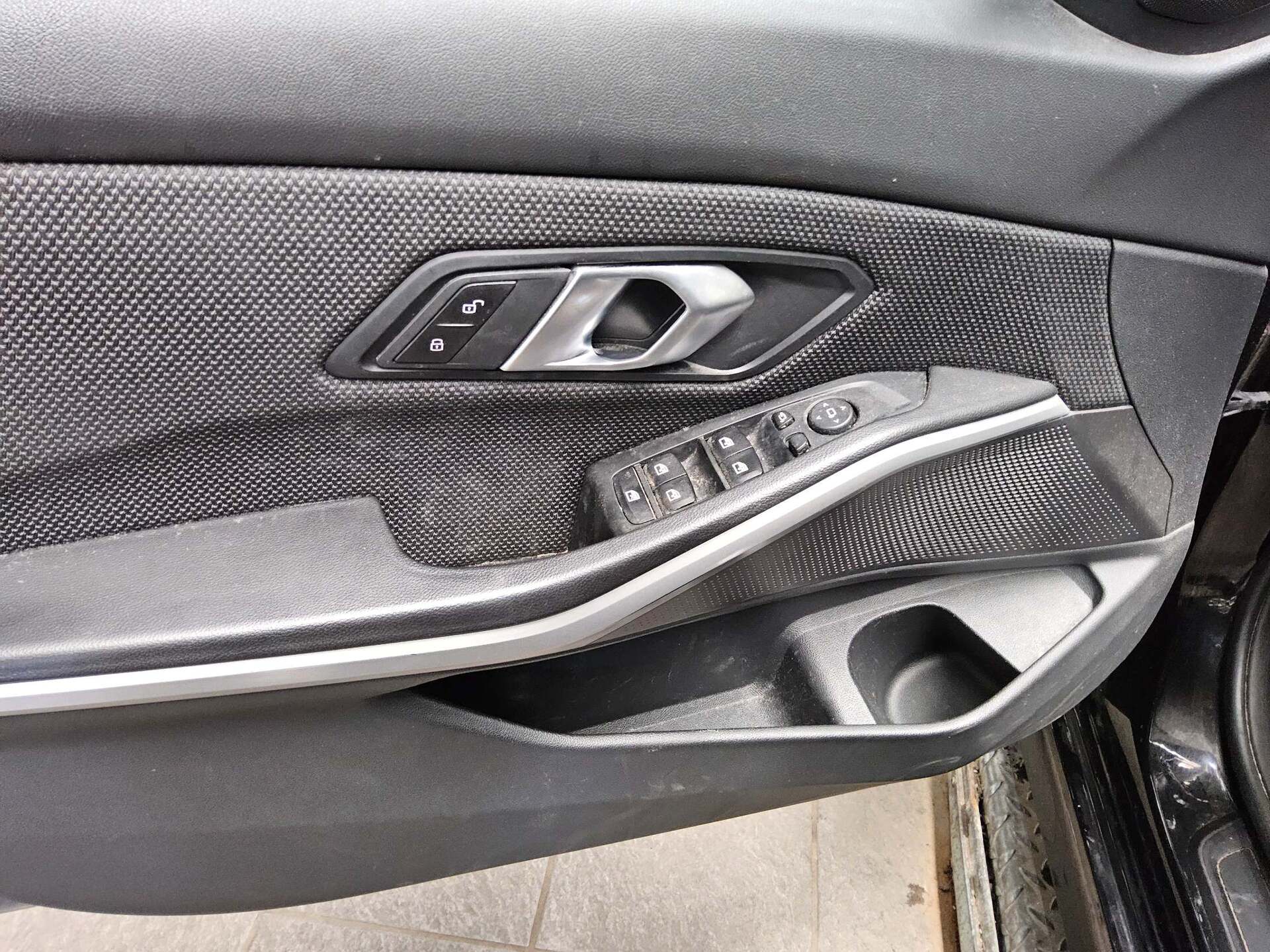 BMW 330iA Advantage Navi LED LC+ HiFi SHZ 10