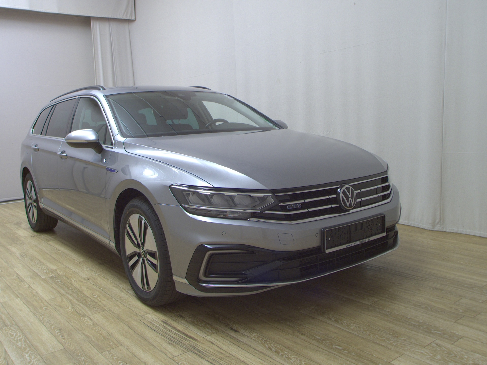 Volkswagen Passat Var. GTE 1.4 TSI Navi LED DC RFK AHK ACC 3