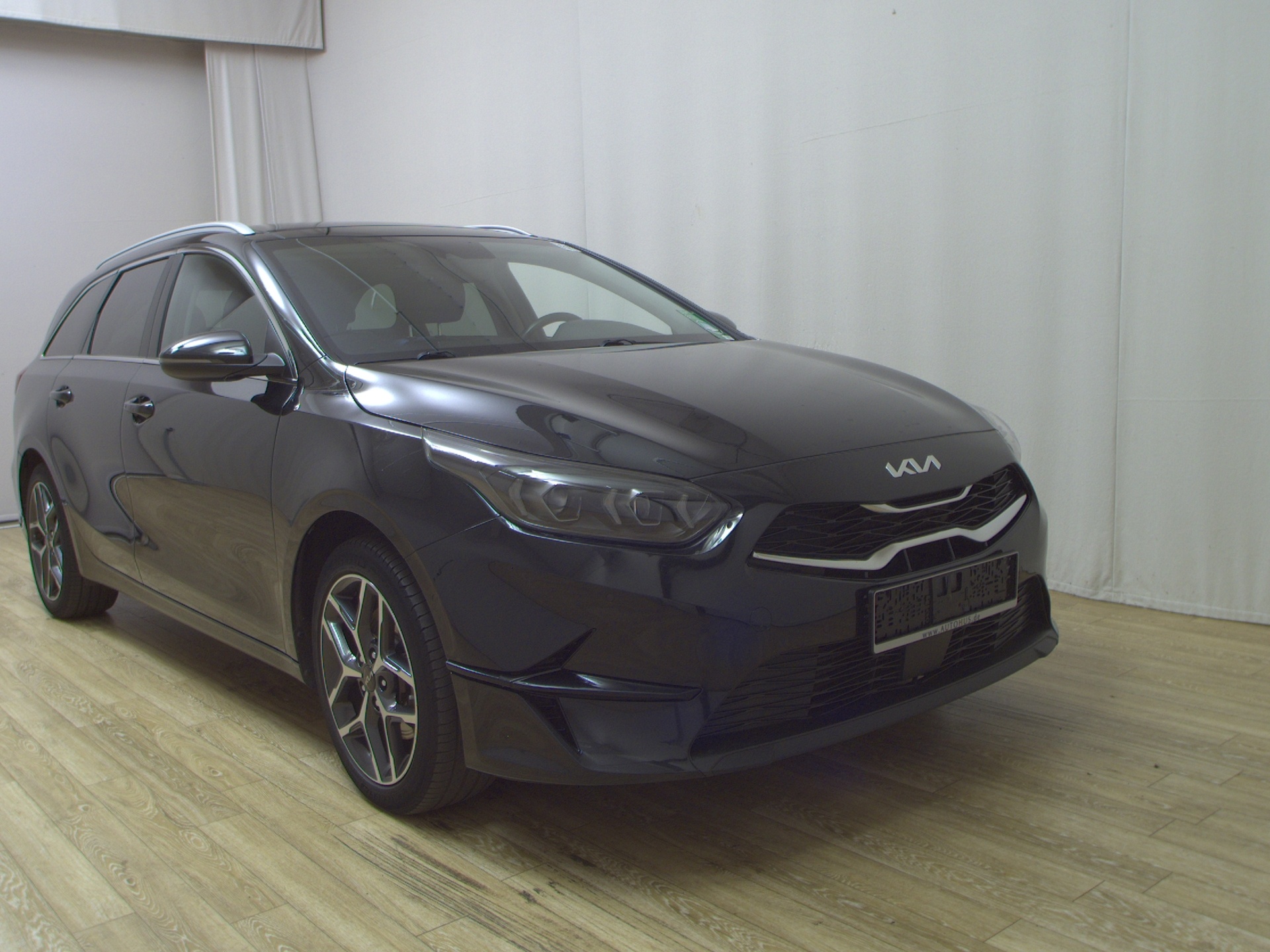 Kia cee'd Sportswagon 1.6 CRDI Platinum Navi LED Pano Leder DigiTacho 3