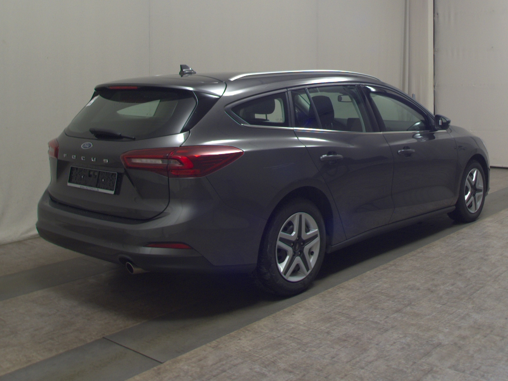 Ford Focus Turnier 1.5 EB Titanium Navi LED Shz PDC 4