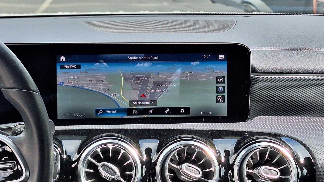 Mercedes-Benz CLA 180 SB d Progressive NAVI LED SHZ RFK 7