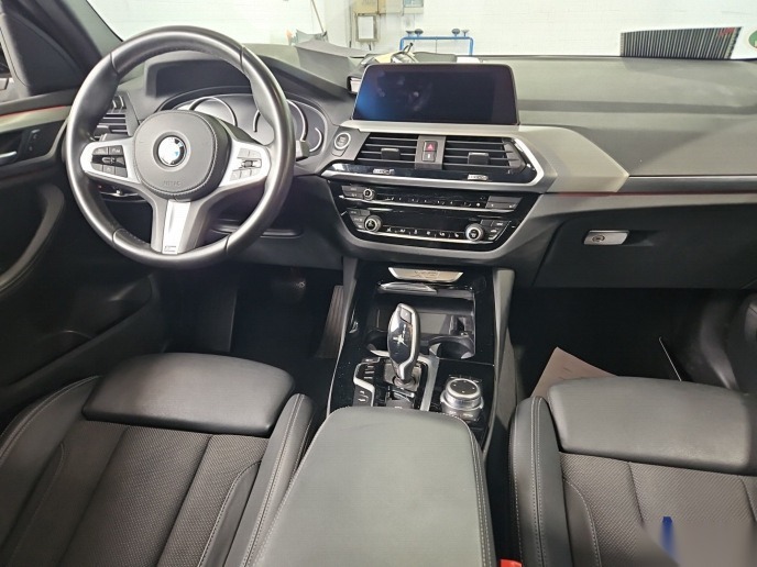 BMW X3 xDrive20d Advantage NAVI LED T-LEDER HiFi SHZ 5