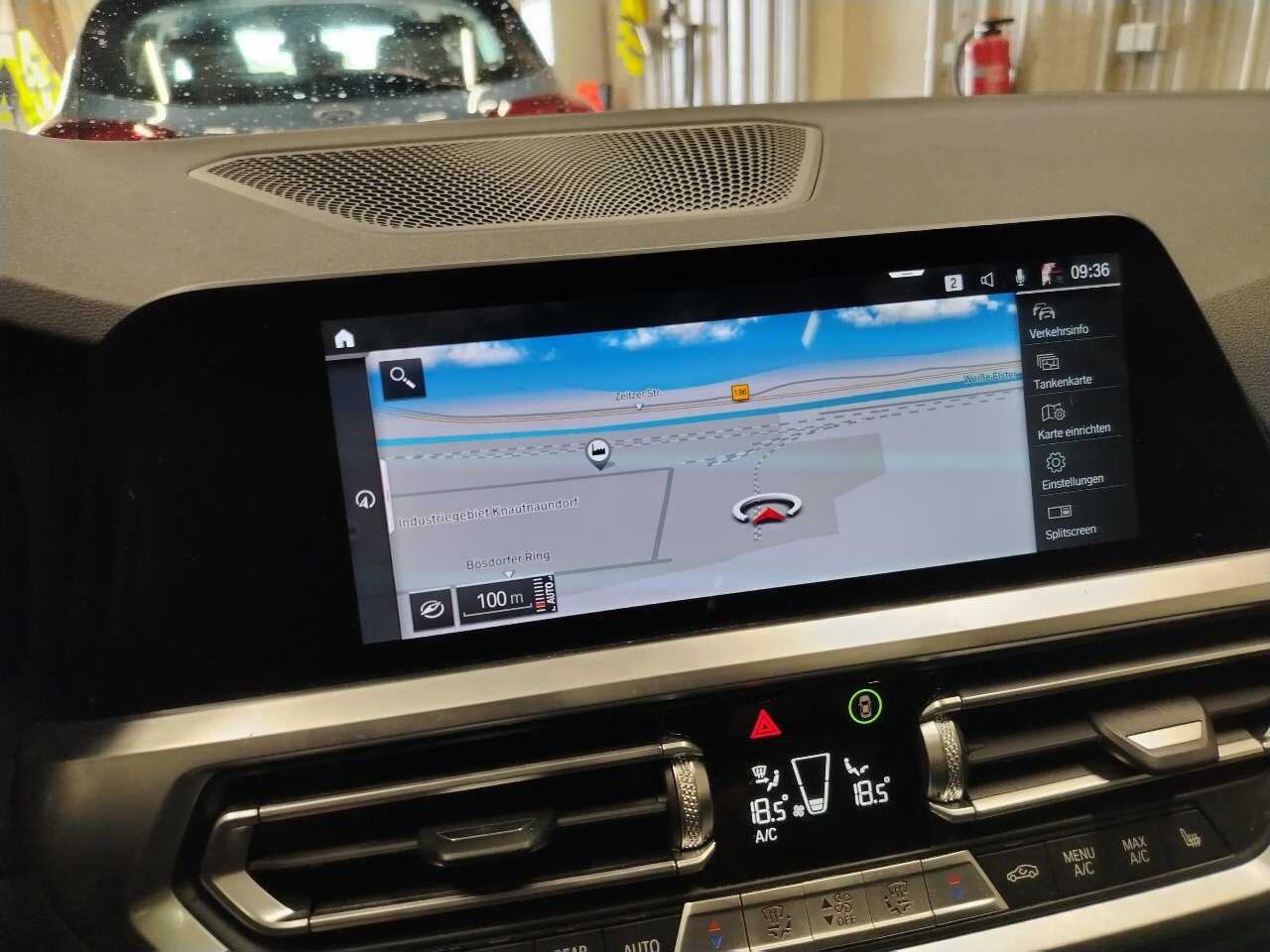 BMW 318d Touring Advantage KLIMAAUT LED SPORTSITZE PANO SHZ 9