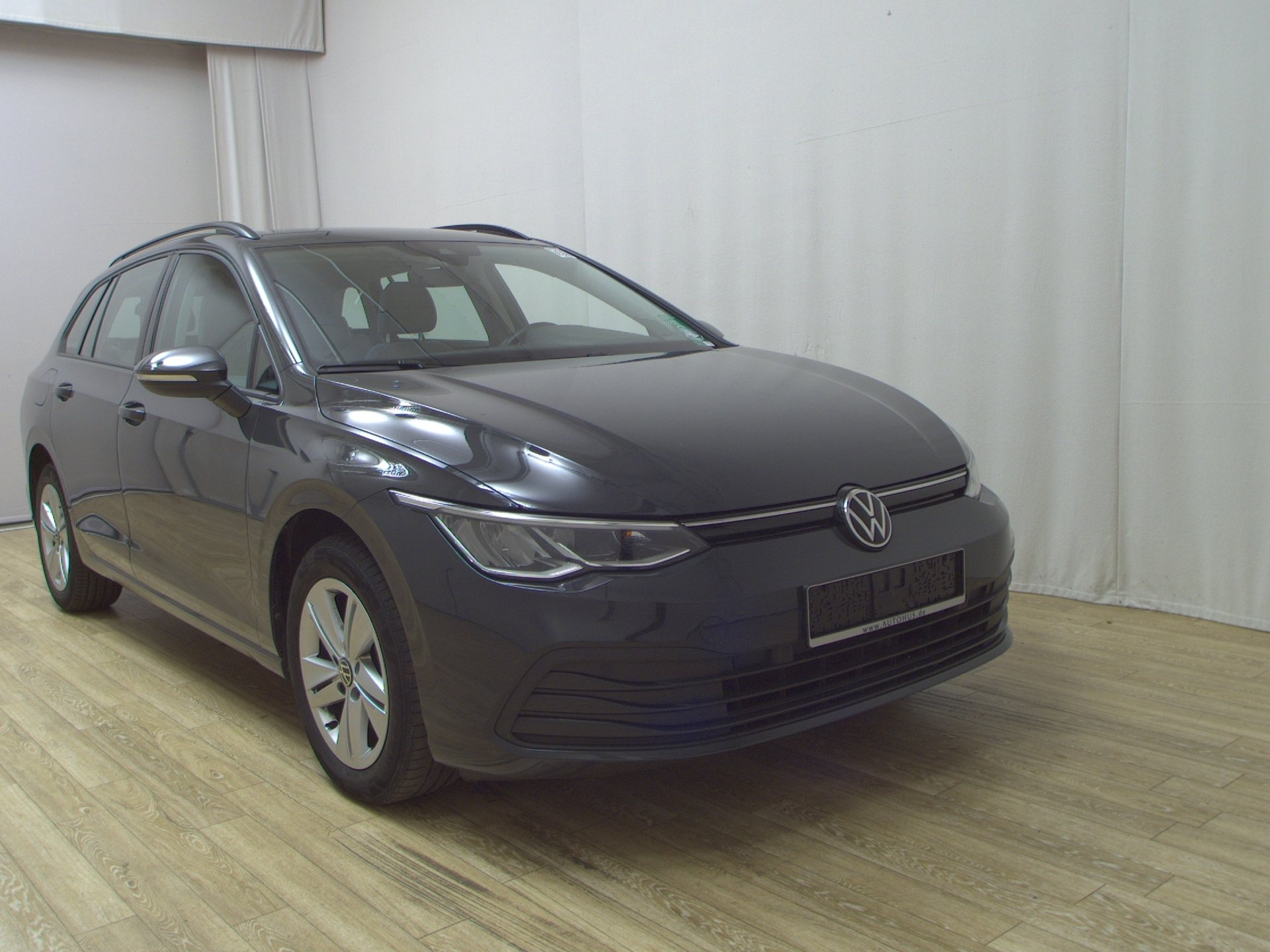 Volkswagen Golf-8 Var. 2.0 TDI Life Navi LED DC-Pro H/K ACC 3