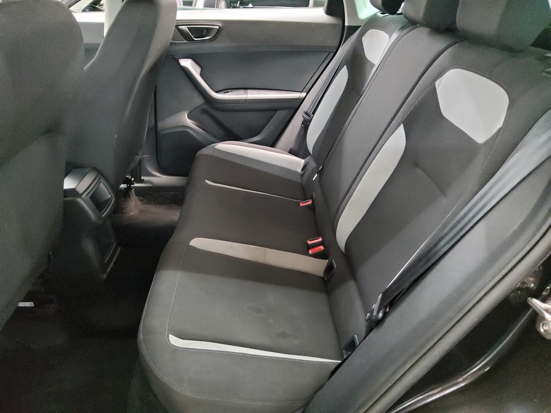 Seat Ateca 1.6 TDI Full Link PDC 13
