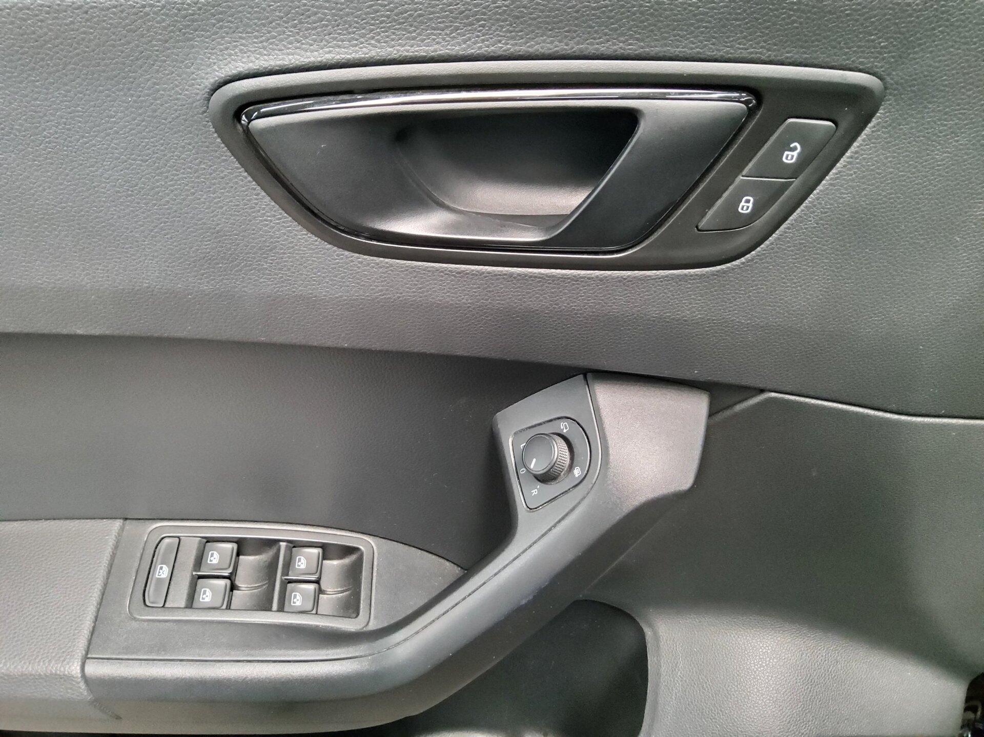 Seat Ateca 1.6 TDI Full Link PDC 9