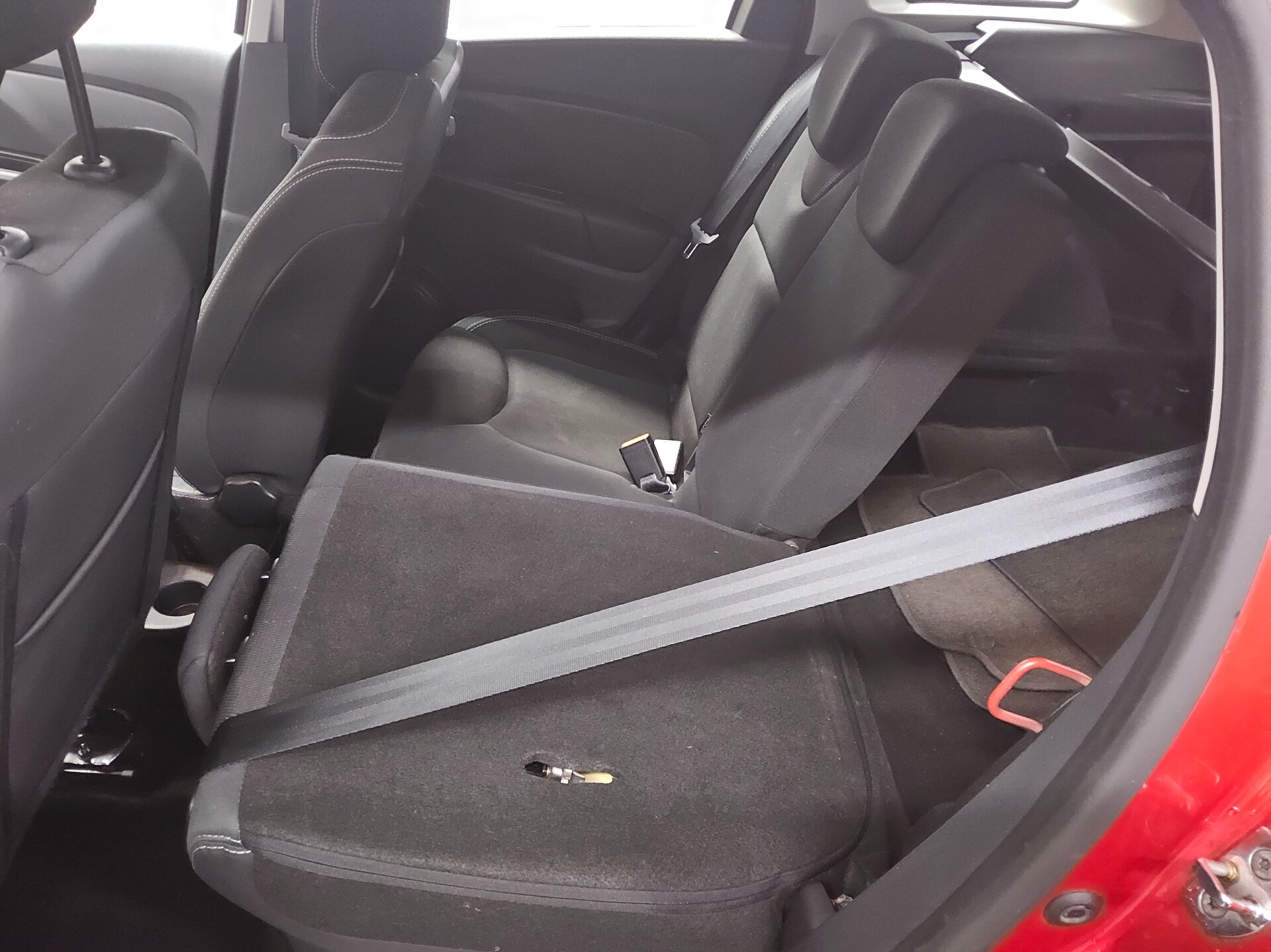 Renault Clio Grandtour 0.9 TCe Navi BT SHZ 13