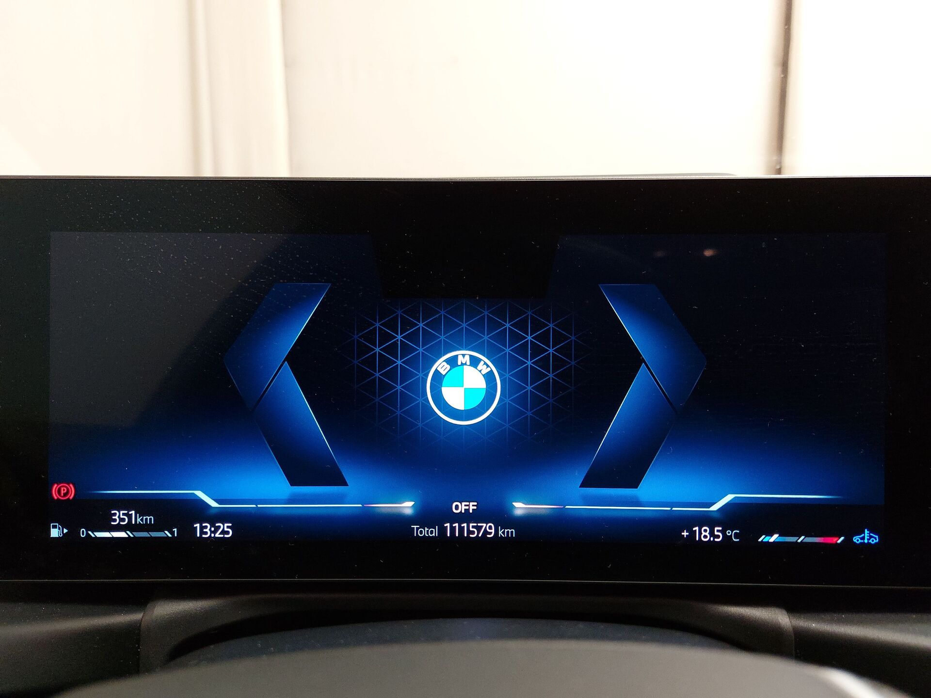 BMW 318iA Touring Navi LED LC-Pro HuD RFK 17