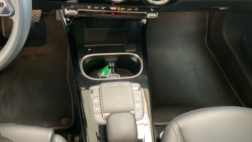 Mercedes-Benz A 180 d Style Navi LED MBUX T-Leder Sound 9