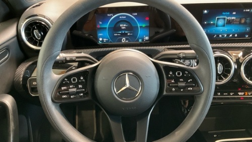 Mercedes-Benz A 180 d Style Navi LED MBUX T-Leder Sound 8
