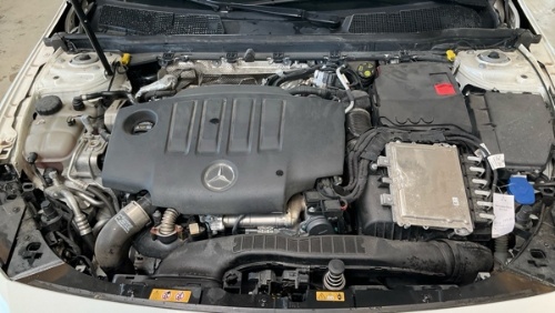 Mercedes-Benz A 180 d Style Navi LED MBUX T-Leder Sound 12