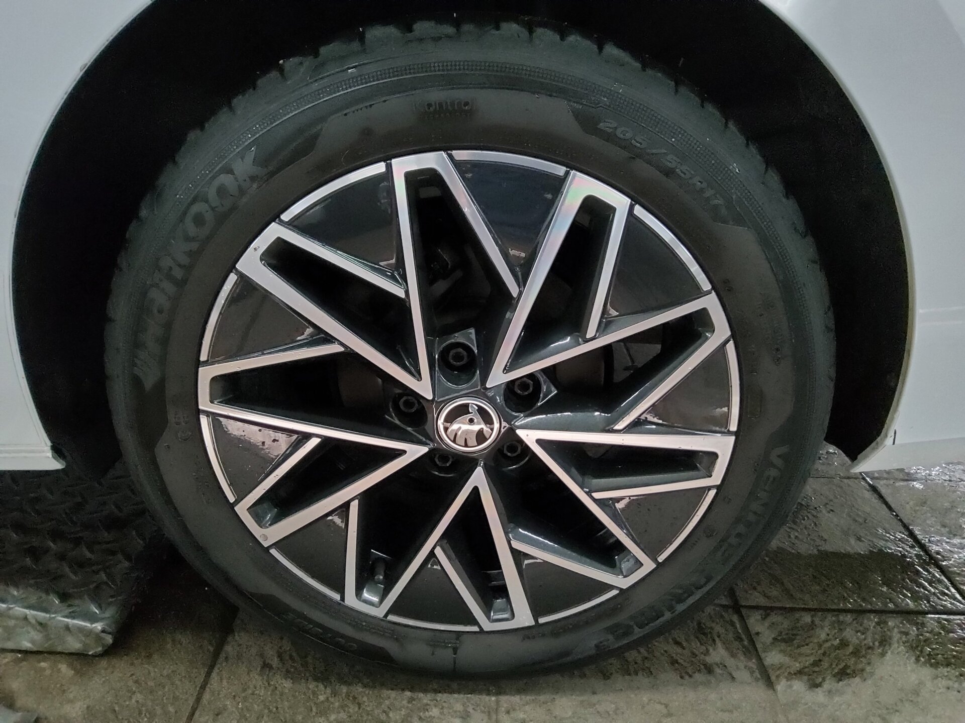 Skoda Octavia Kombi 2.0 TDI Ambition Navi LED vc RfK 11