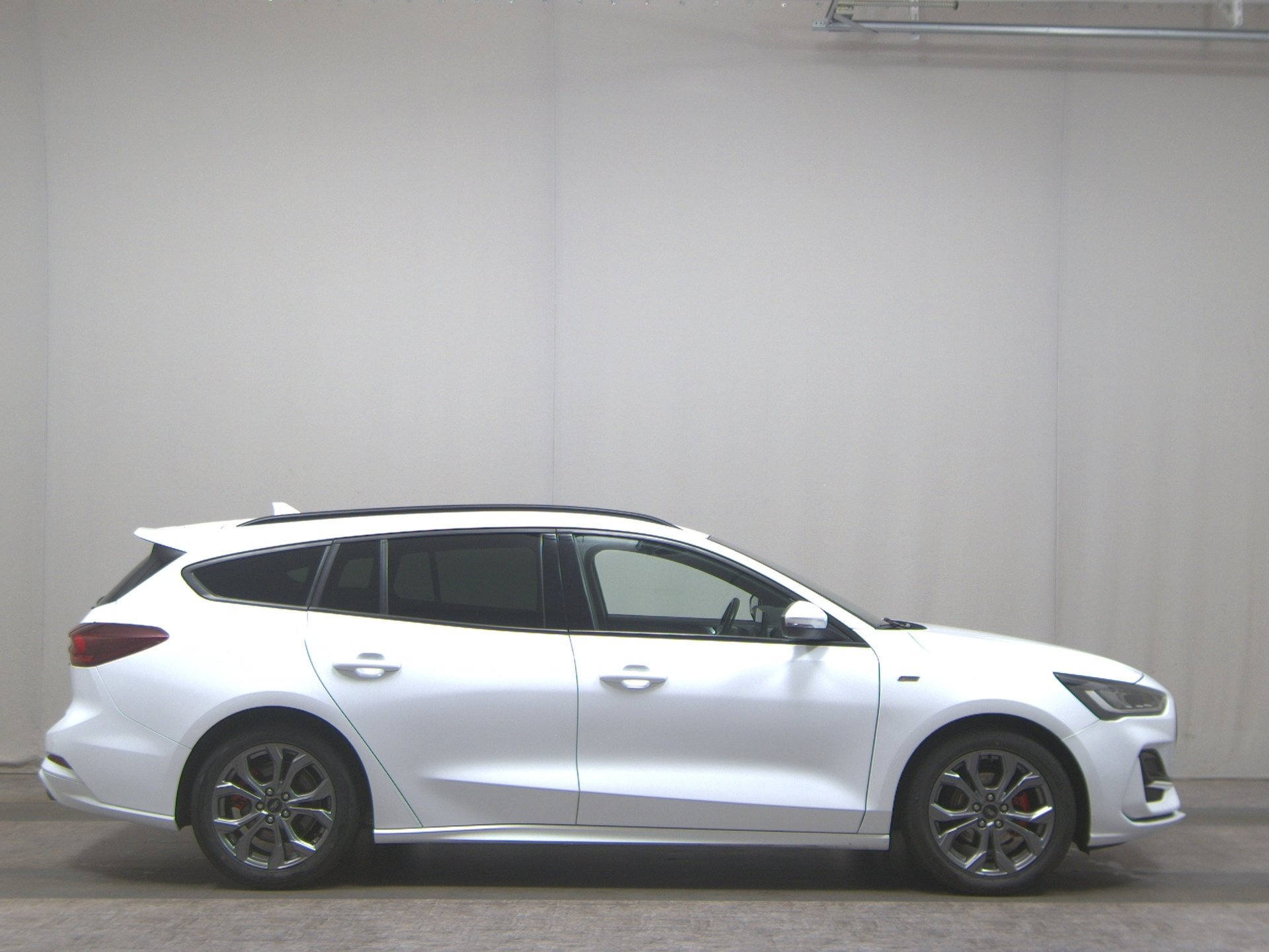 Ford Focus Turnier 1.0 EB ST-Line Navi LED KeyFree