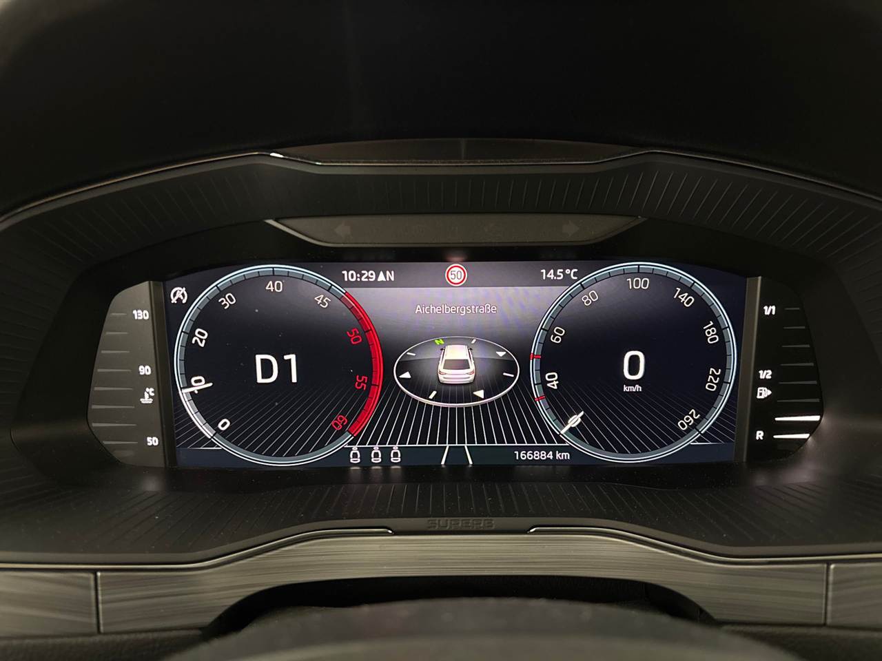 Skoda Superb Kombi 2.0 TDI Ambition NAVI LED PANO SHZ AHK 9