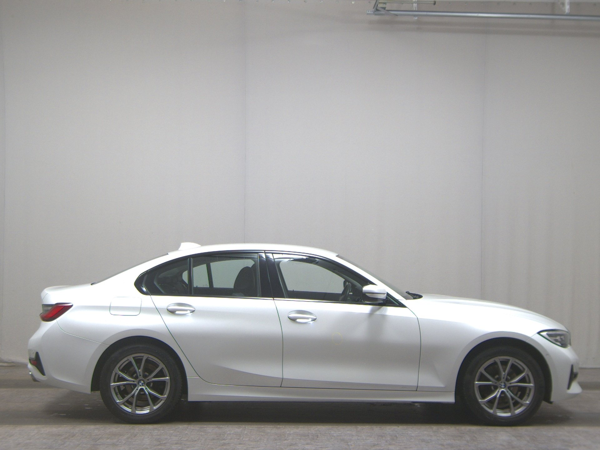 BMW 320dA Sport-Line Navi LED HiFi ACC PDC Shz