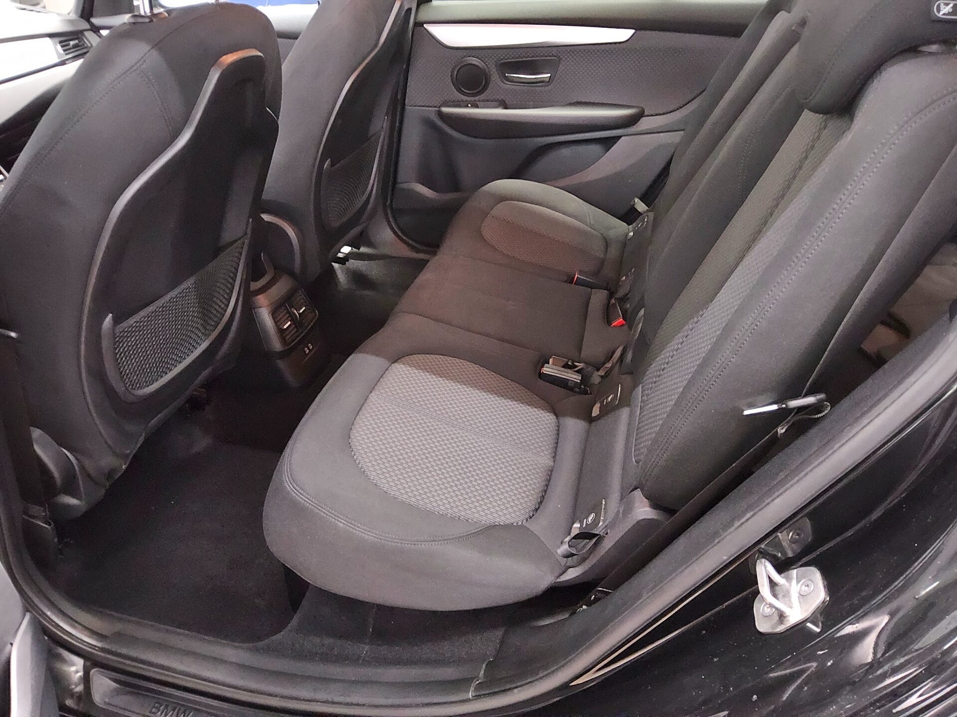 BMW 218 Gran Tourer Advantage Navi LED PDC SHZ 13
