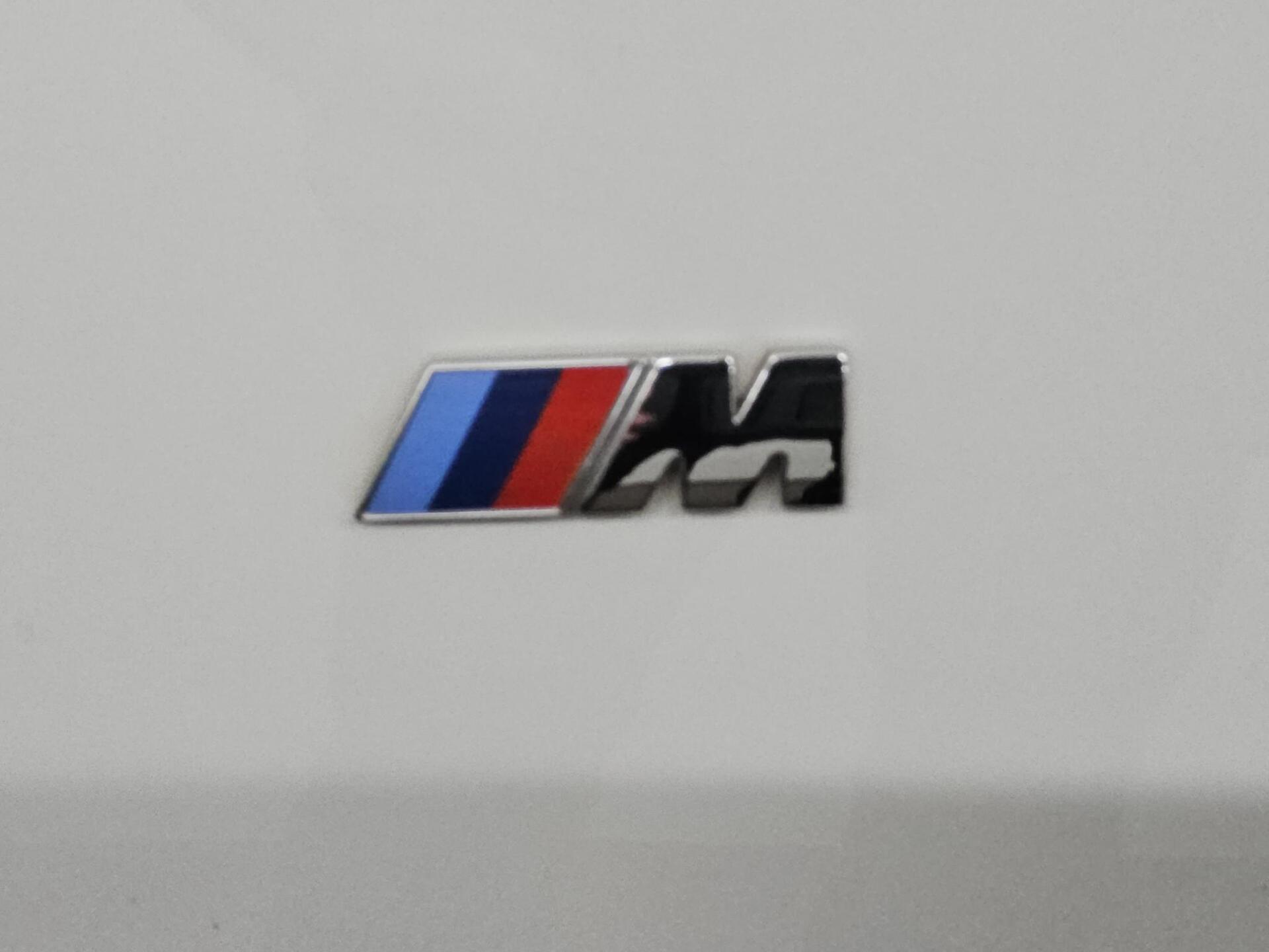 BMW 318dA Touring M-Sport Navi LED LC-Pro PDC SHZ 12