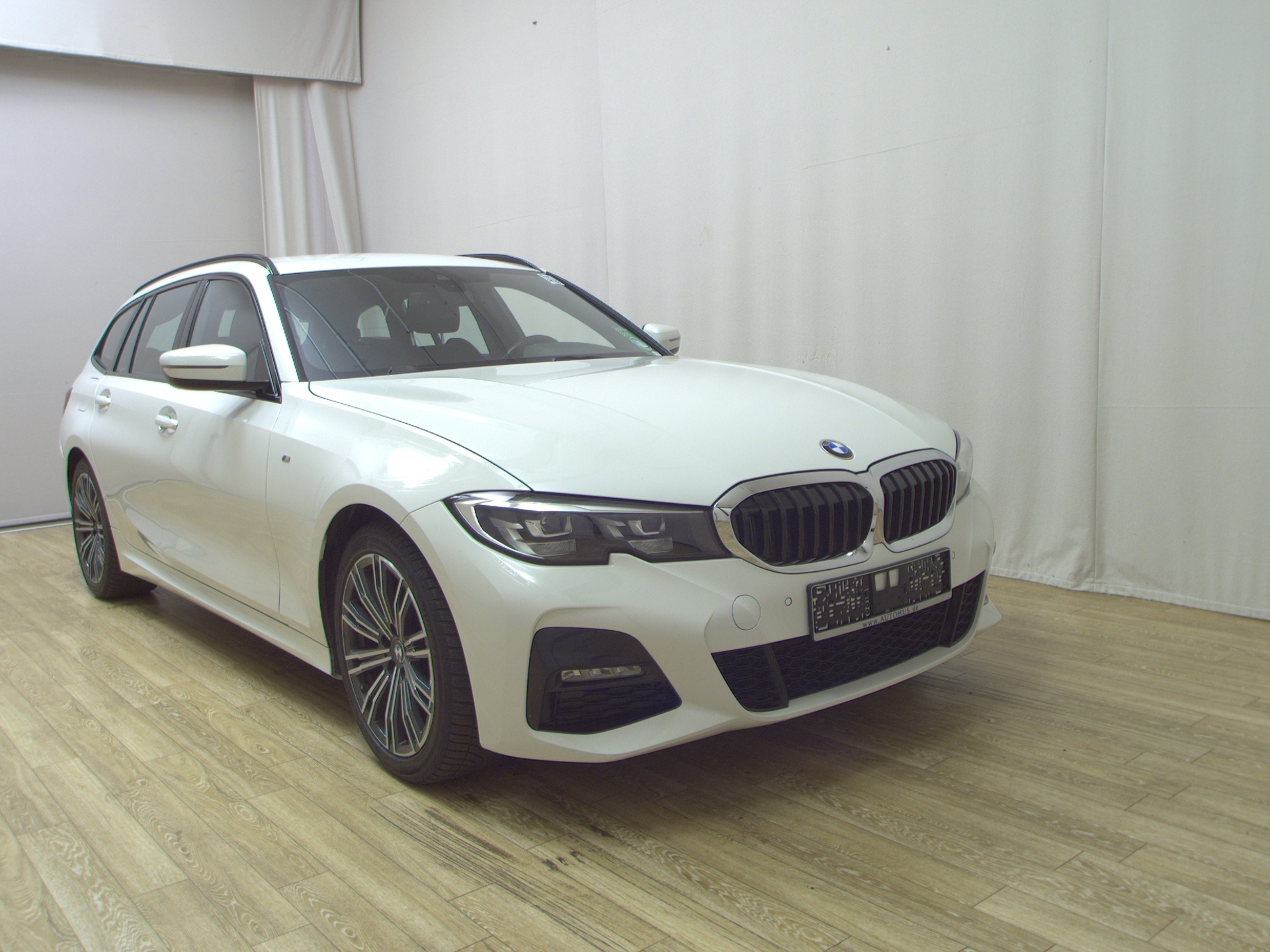 BMW 318dA Touring M-Sport Navi LED LC-Pro PDC SHZ 3