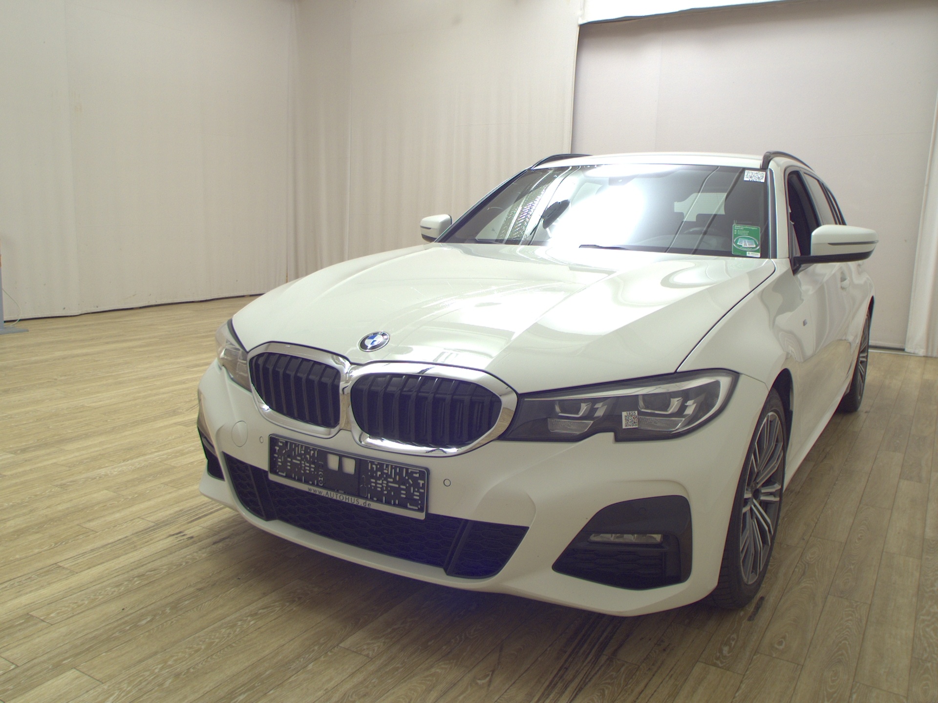 BMW 318dA Touring M-Sport Navi LED LC-Pro PDC SHZ 2