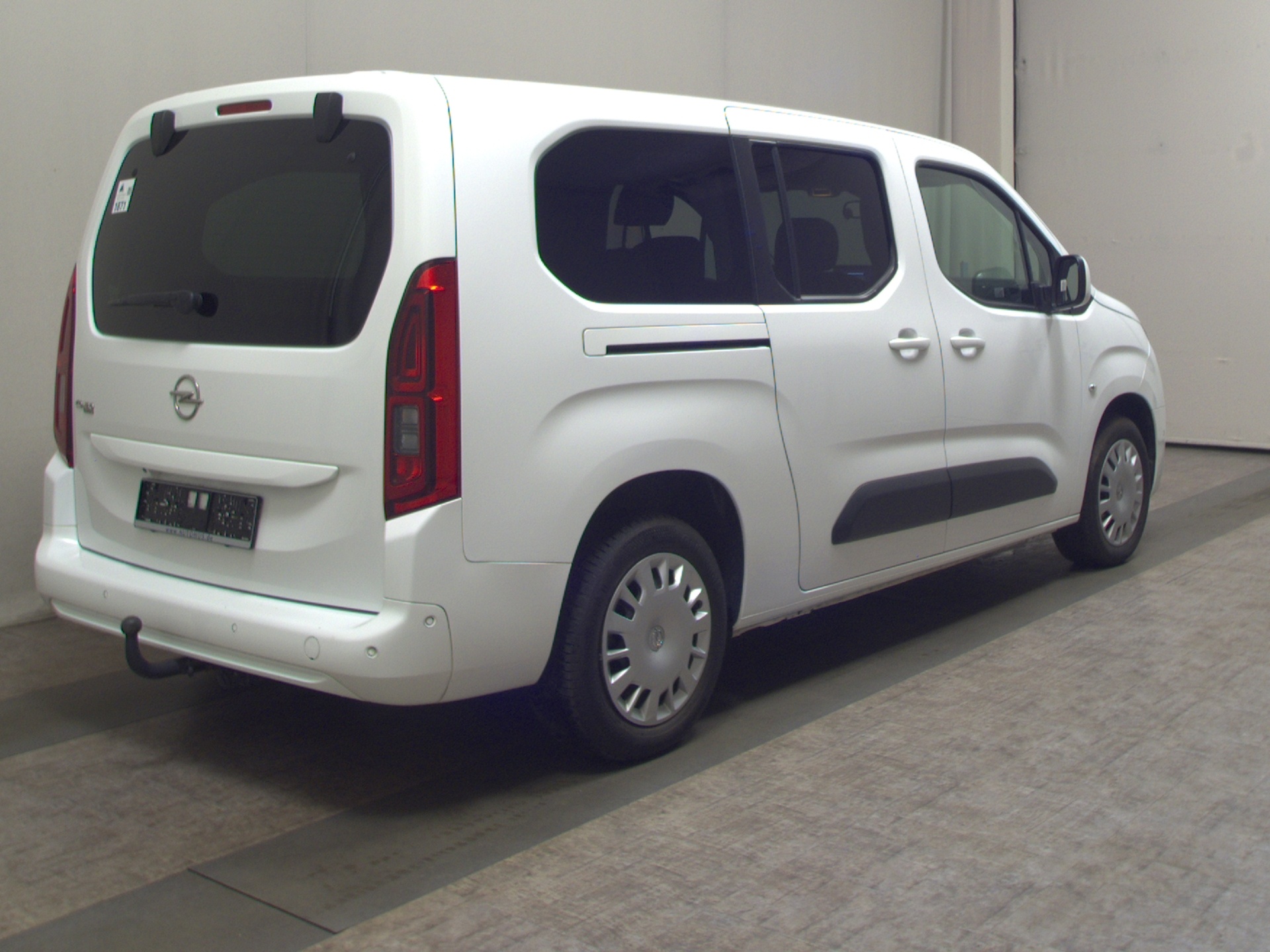 Opel Combo Life 1.5 D Edition AHK PDC SHZ DAB 4