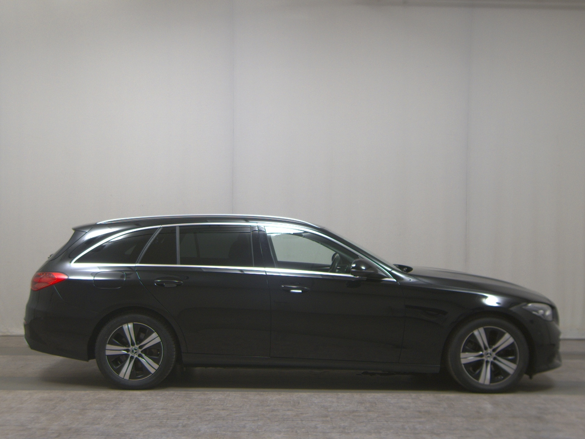 Mercedes-Benz C 220 T d Avantgarde NAVI LED KAMERA