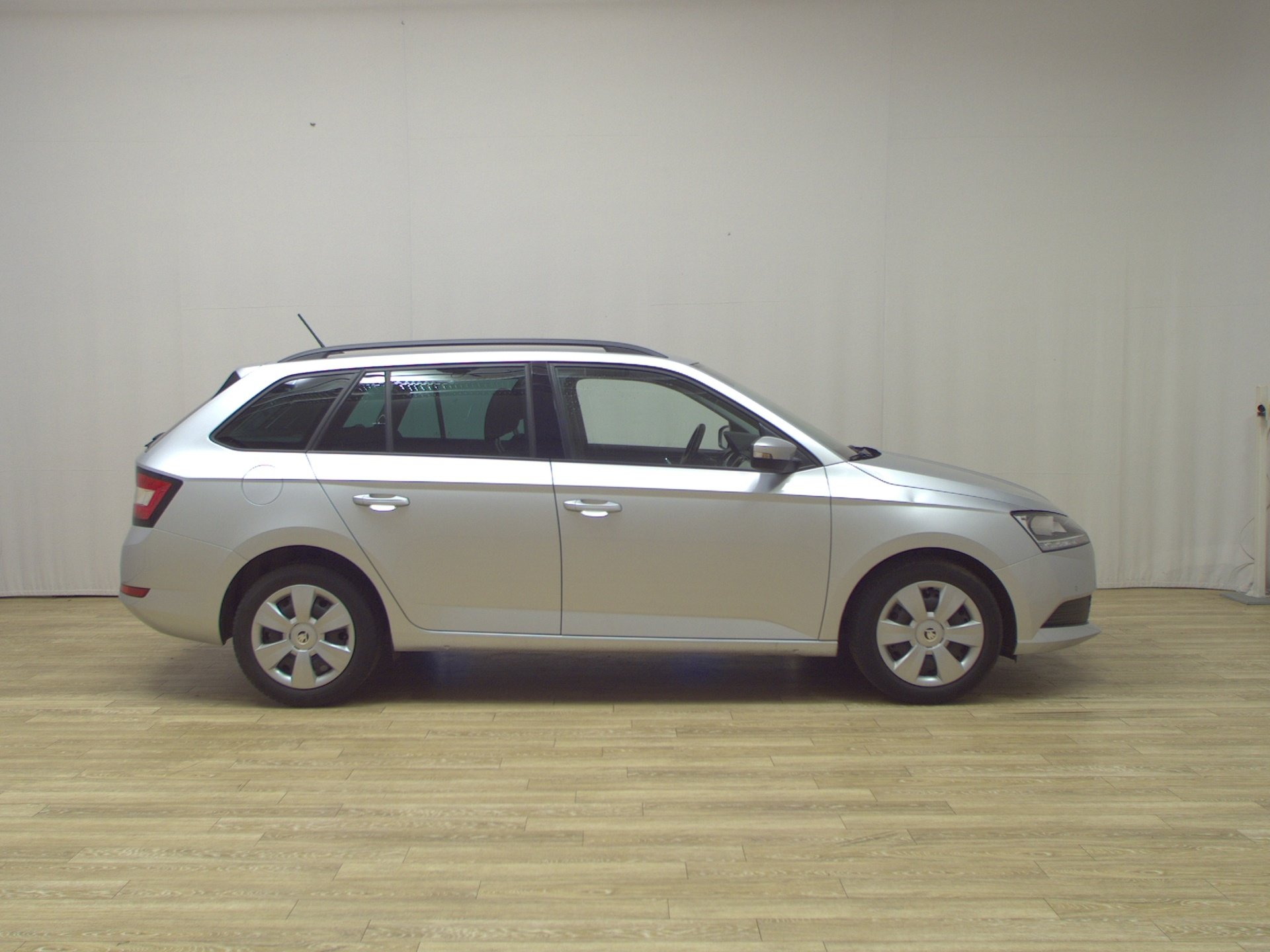 Skoda Fabia Kombi 1.0 TSI Ambition Navi PDC BT Sound