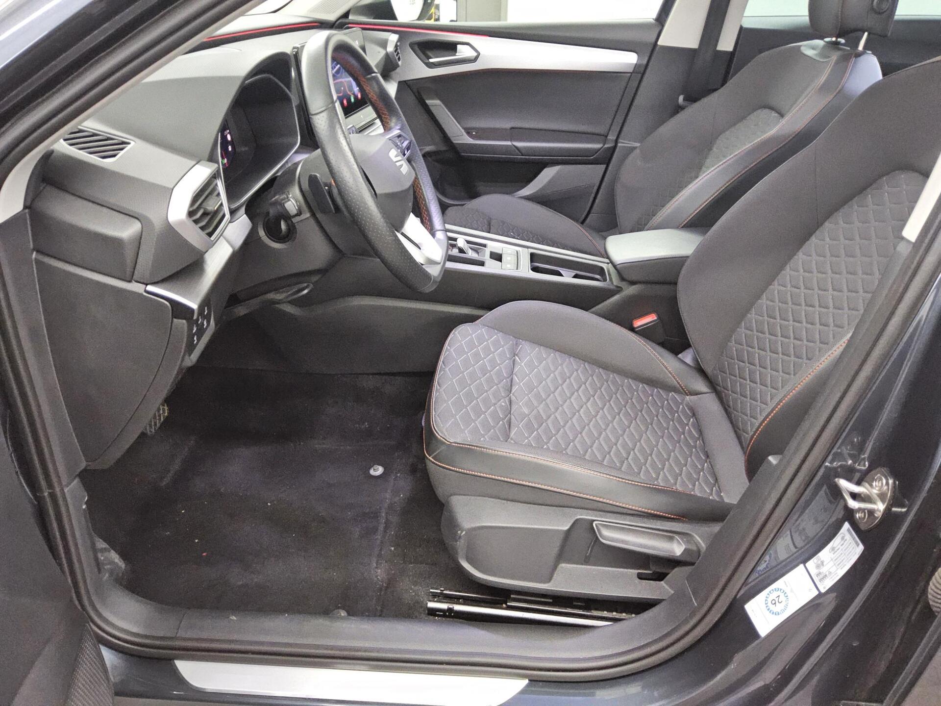 Seat Leon Sportstourer 2.0 TDI FR-Line Navi LED vc 9