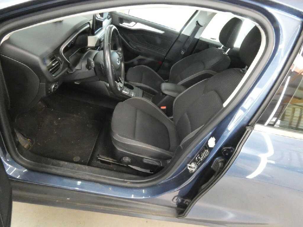 Ford Focus Turnier 1.5 EB Cool&Connect Navi LED PDC Sportsitze 9