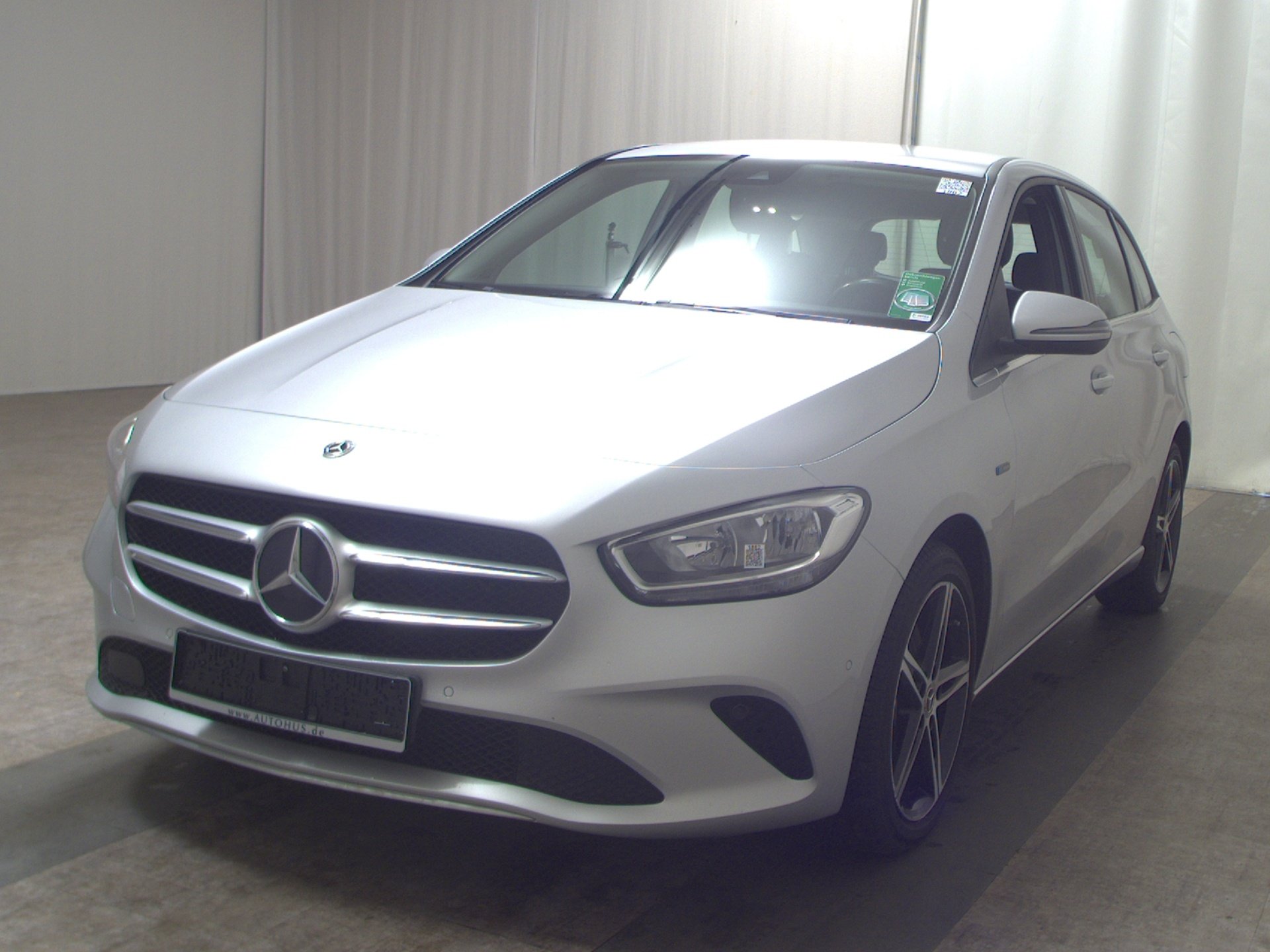 Mercedes-Benz B 250 e Style Navi Shz Memory el.Heck RFK 2