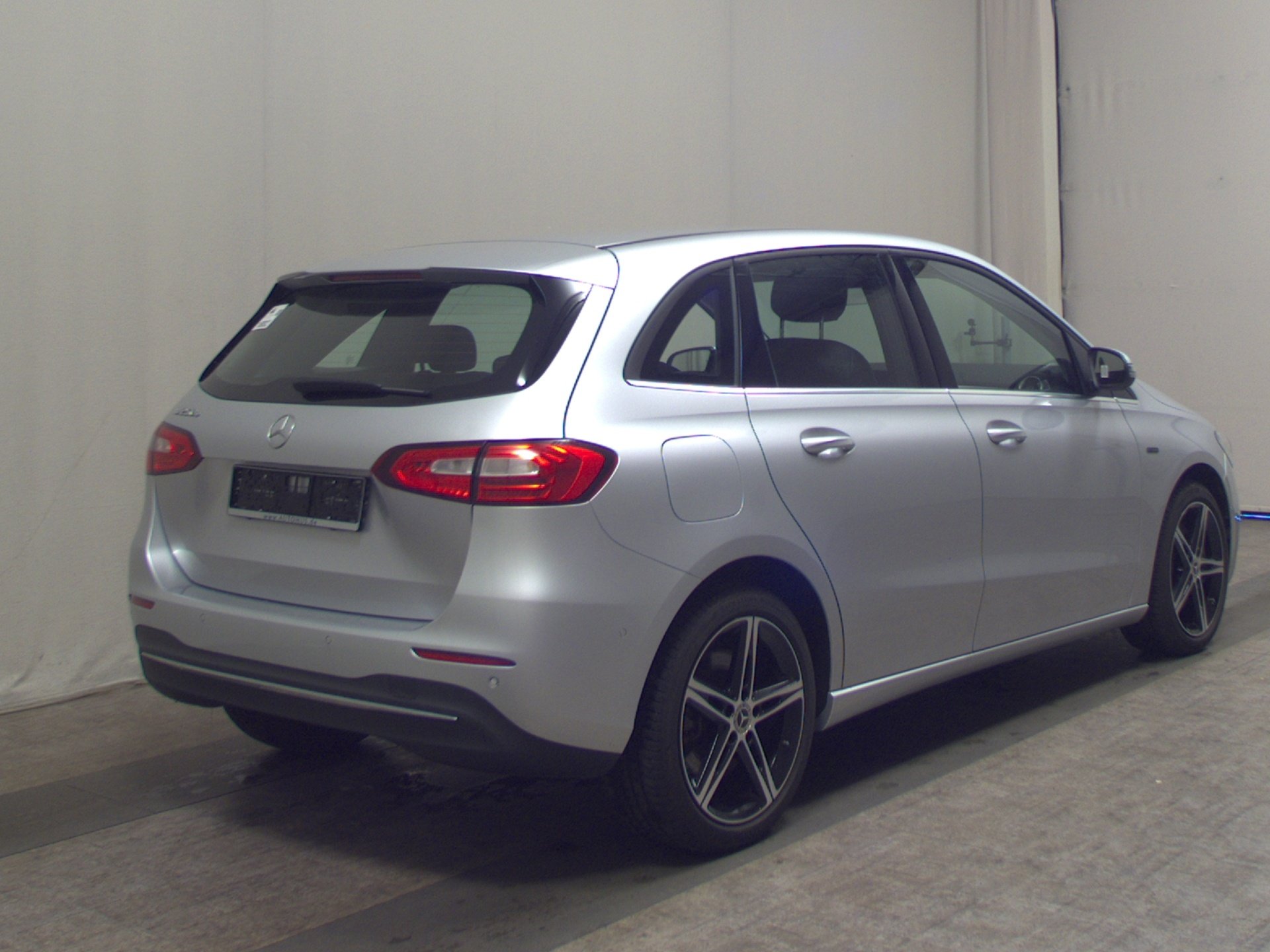 Mercedes-Benz B 250 e Style Navi Shz Memory el.Heck RFK 4