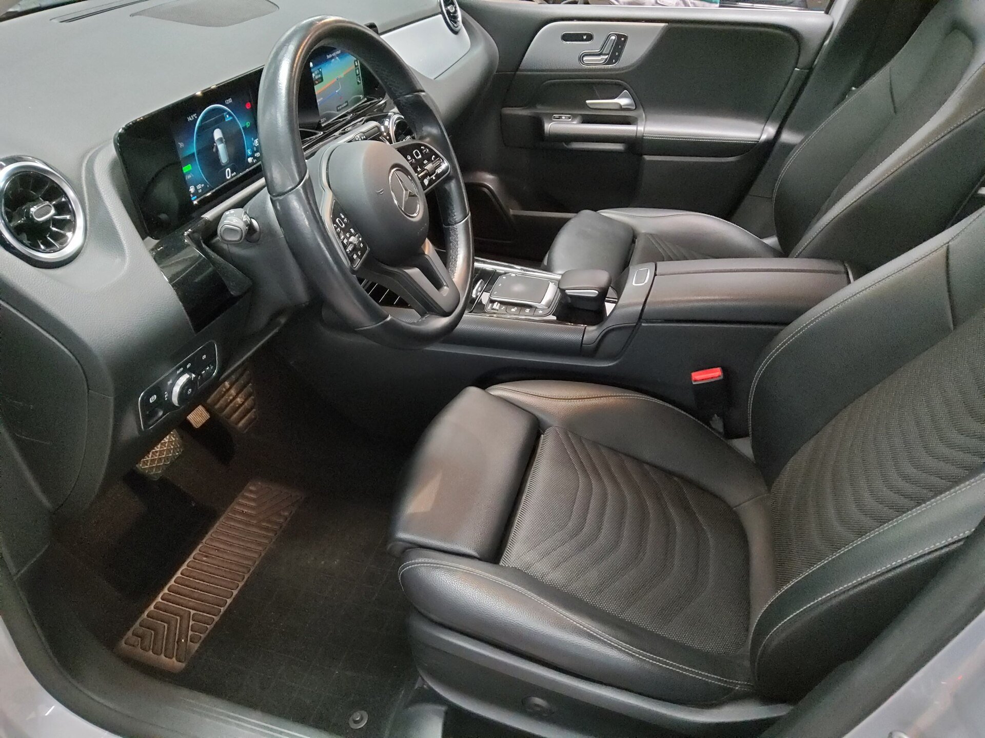 Mercedes-Benz B 250 e Style Navi Shz Memory el.Heck RFK 9