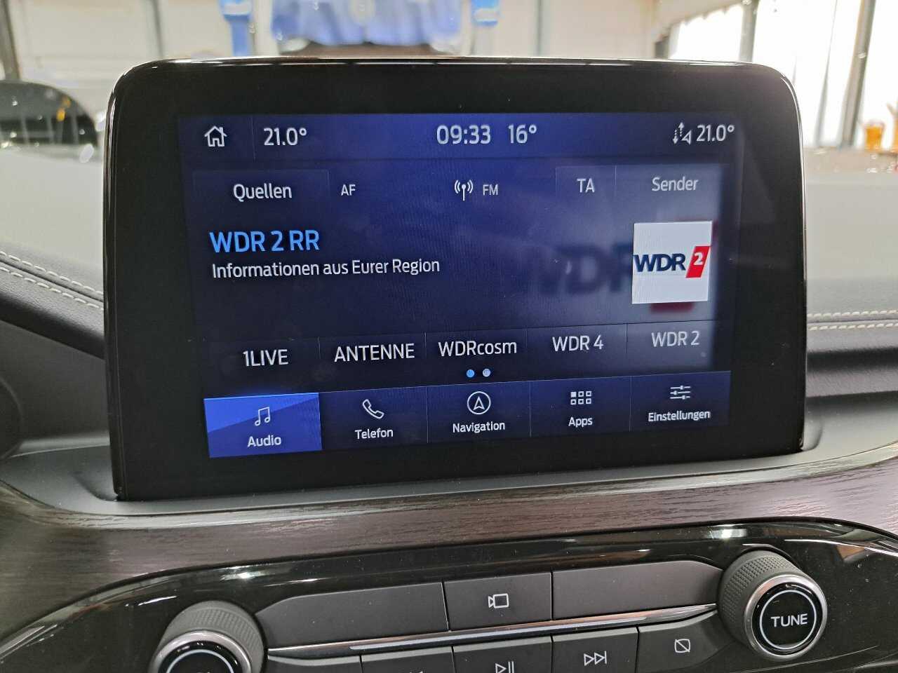 Ford Kuga 2.0 EB Vignale LEDER KLIMAAUT LED SPORTSITZE PANO 10