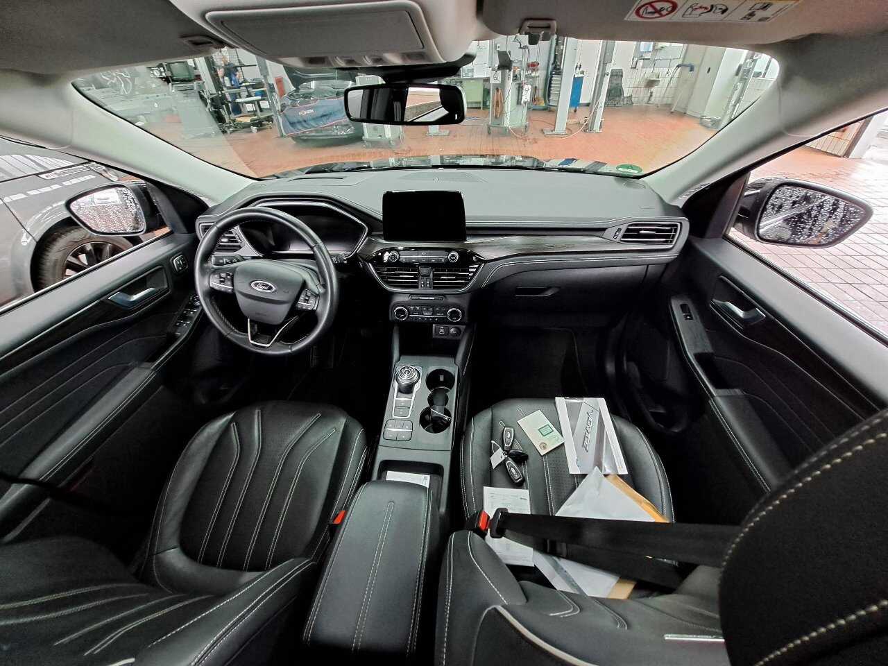Ford Kuga 2.0 EB Vignale LEDER KLIMAAUT LED SPORTSITZE PANO 5