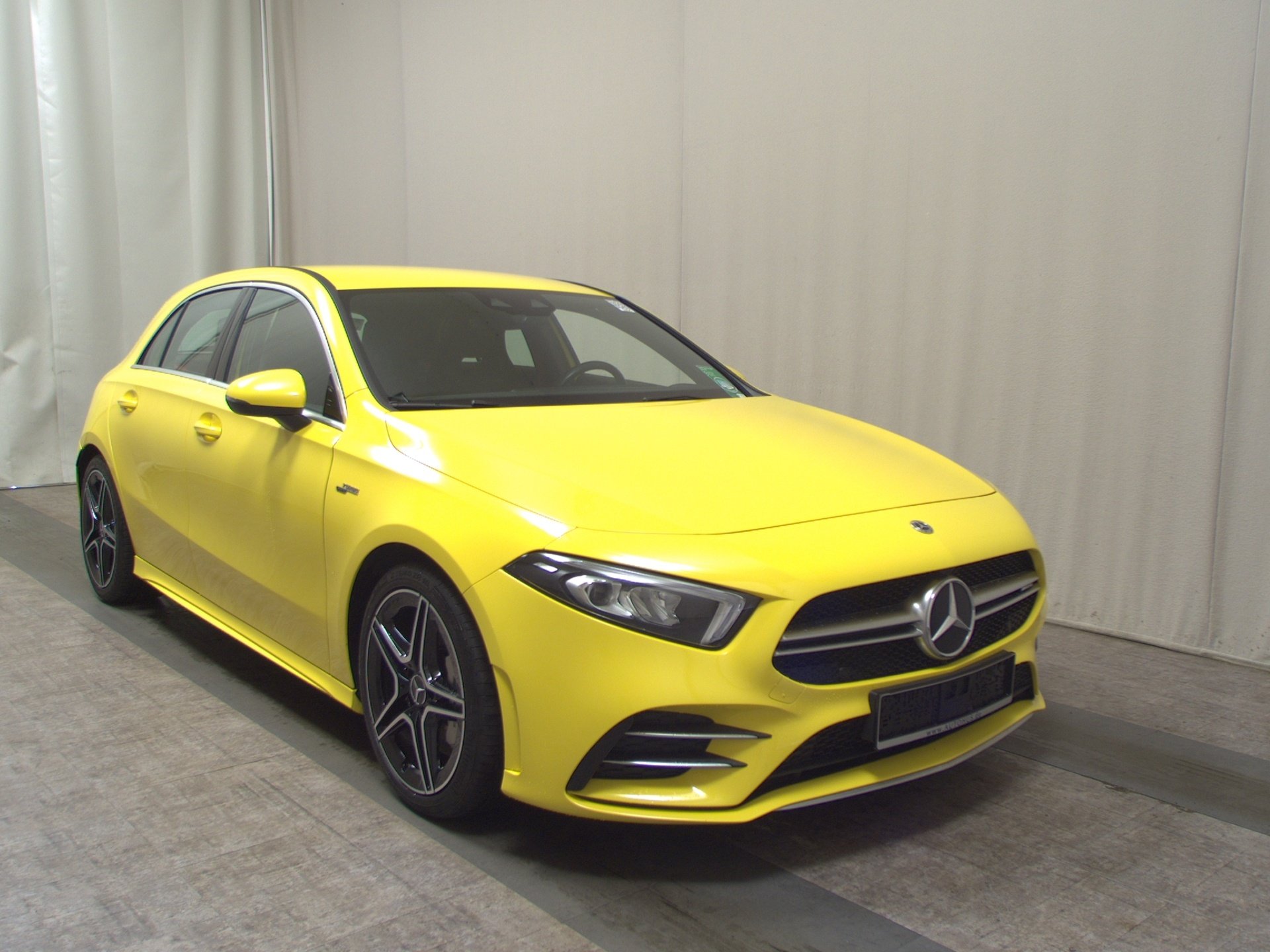 Mercedes-Benz A 35 AMG 4M Navi LED MBUX-AR AHK RFK 3