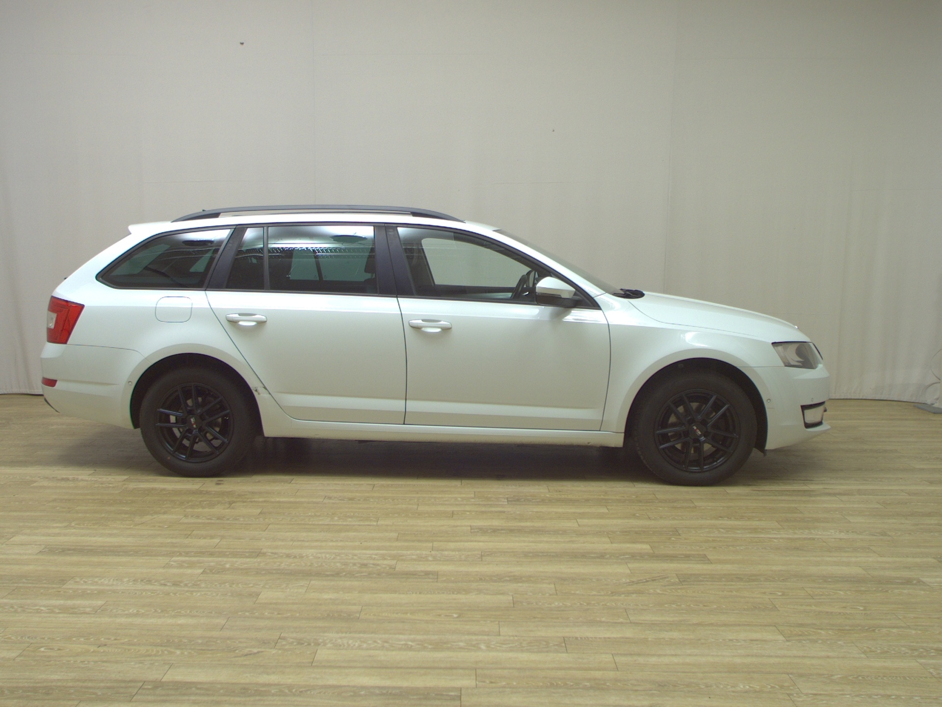 Skoda Octavia 1.6 TDI Pano Navi Tempomat