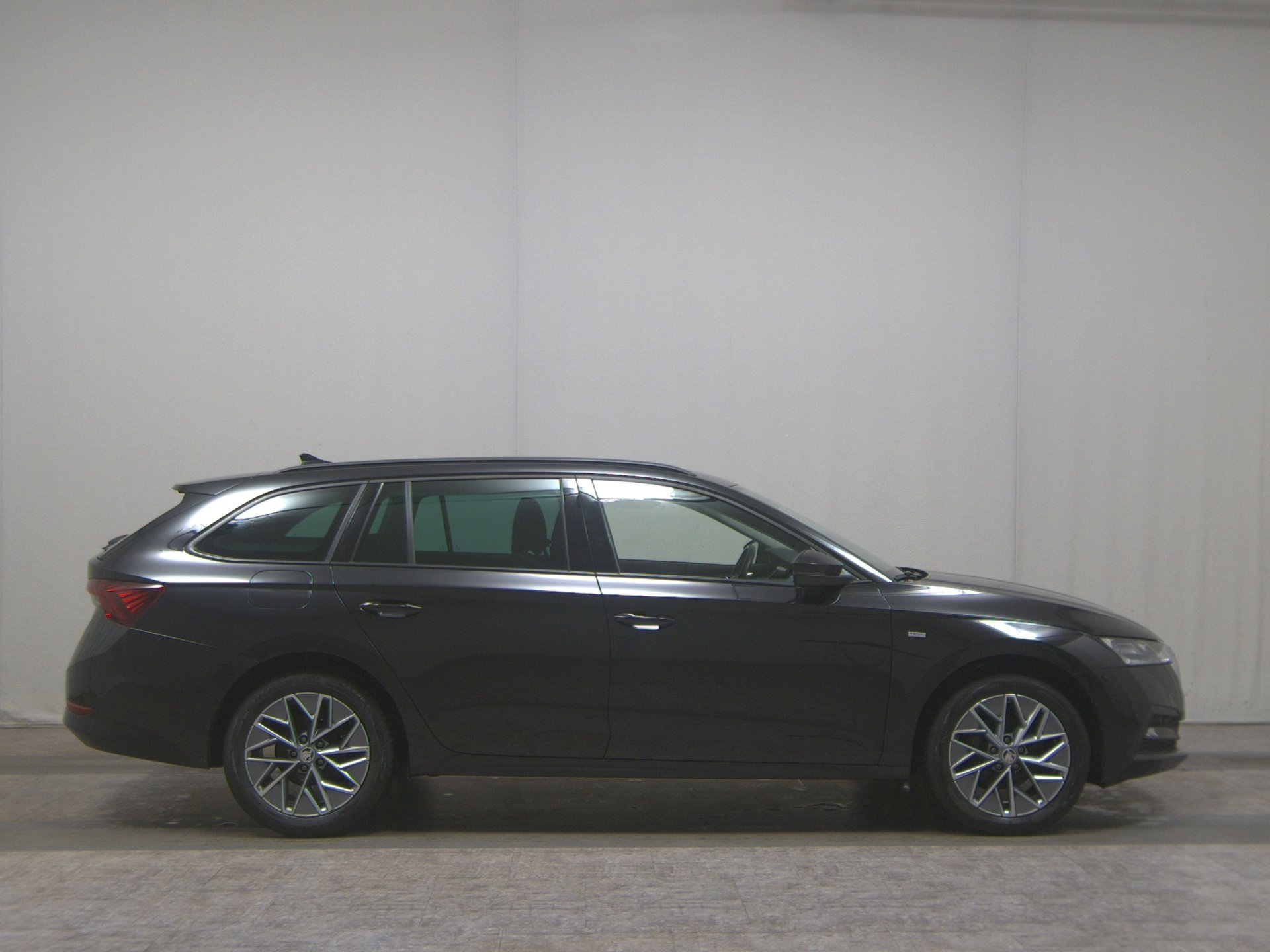 Skoda Octavia Kombi 2.0 TDI Ambition Navi LED+ vc AHK