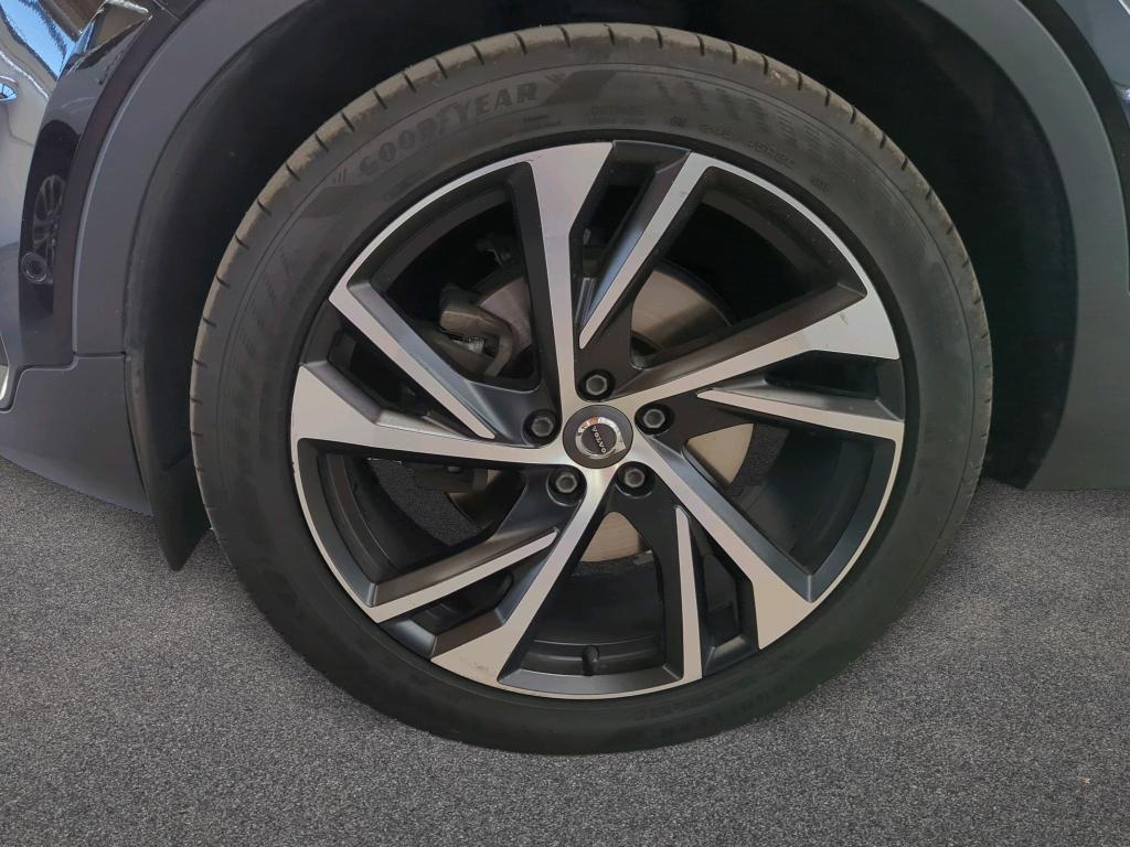 Volvo XC40 T4 R-Design T-LEDER NAVI KLIMAAUT LED PANO 12
