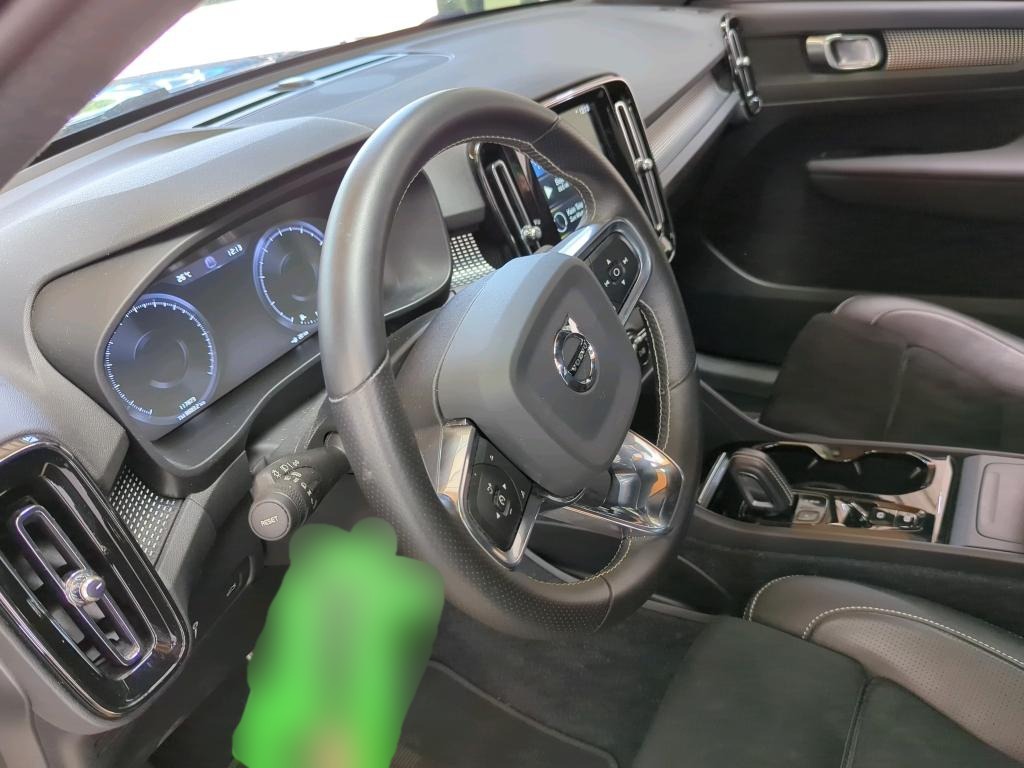 Volvo XC40 T4 R-Design T-LEDER NAVI KLIMAAUT LED PANO 6