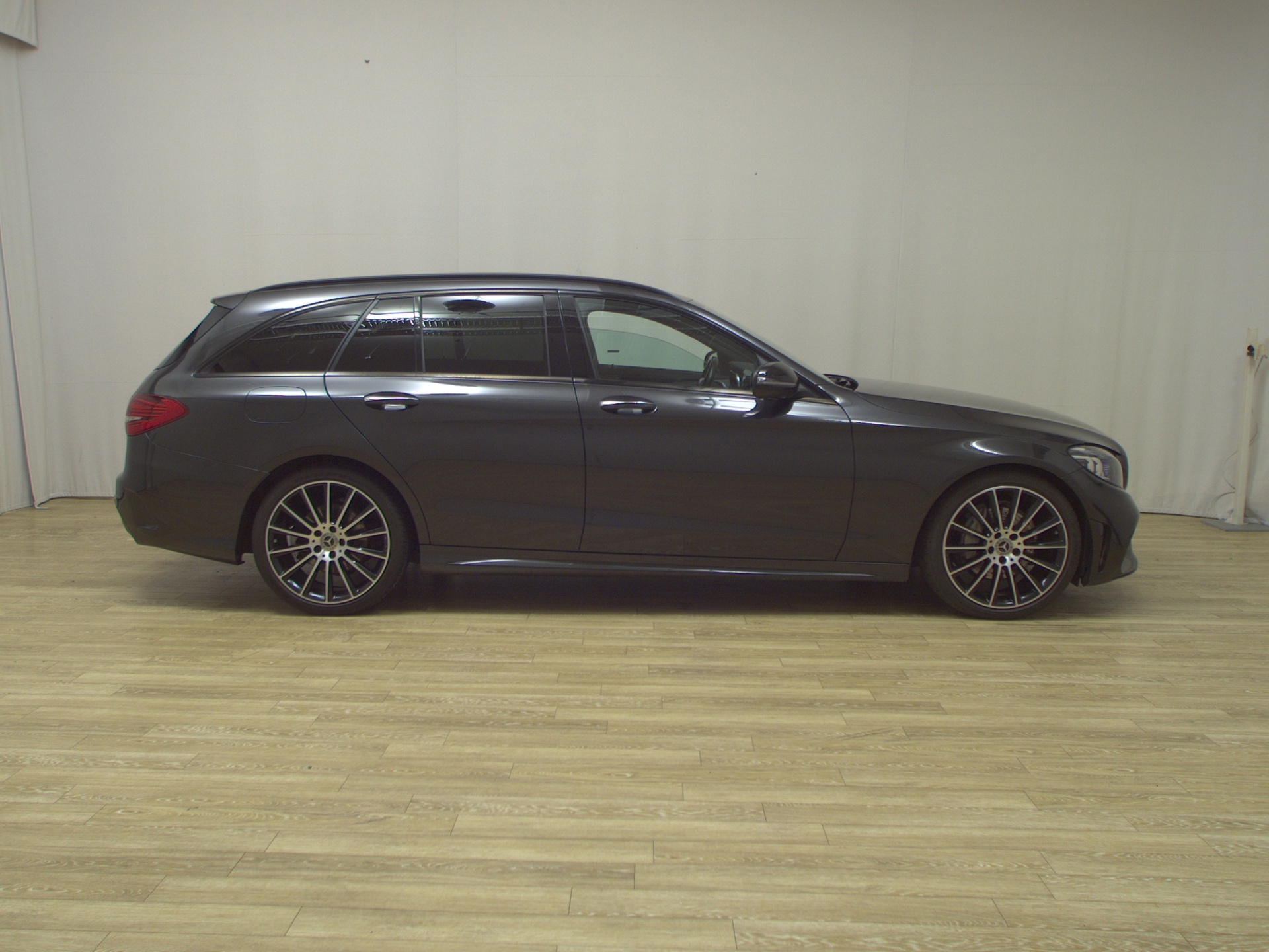 Mercedes-Benz C 220 T d AMG-Line Leder Navi MB-LED Sound AHK